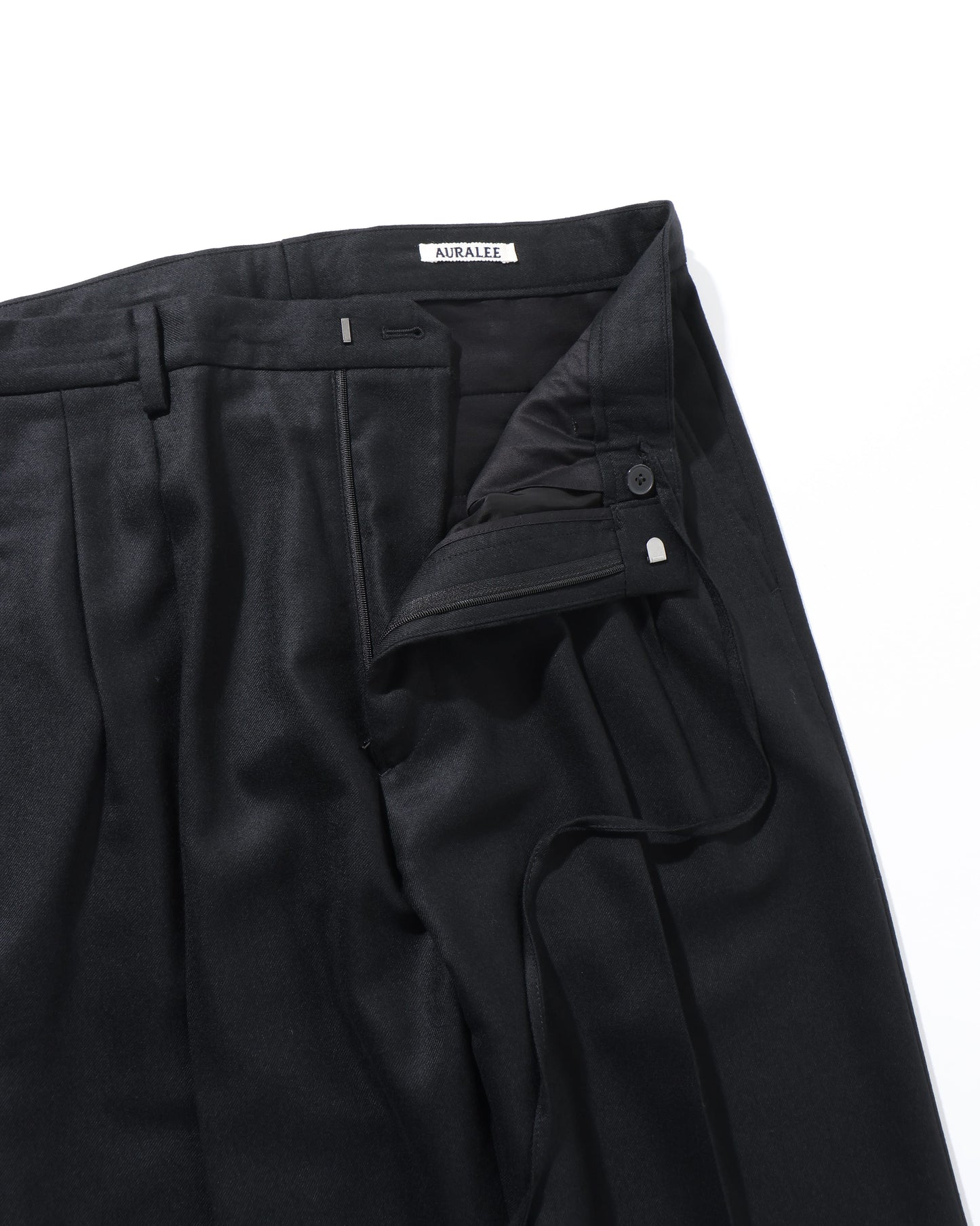 SUPER LIGHT WOOL SLACKS BLACK