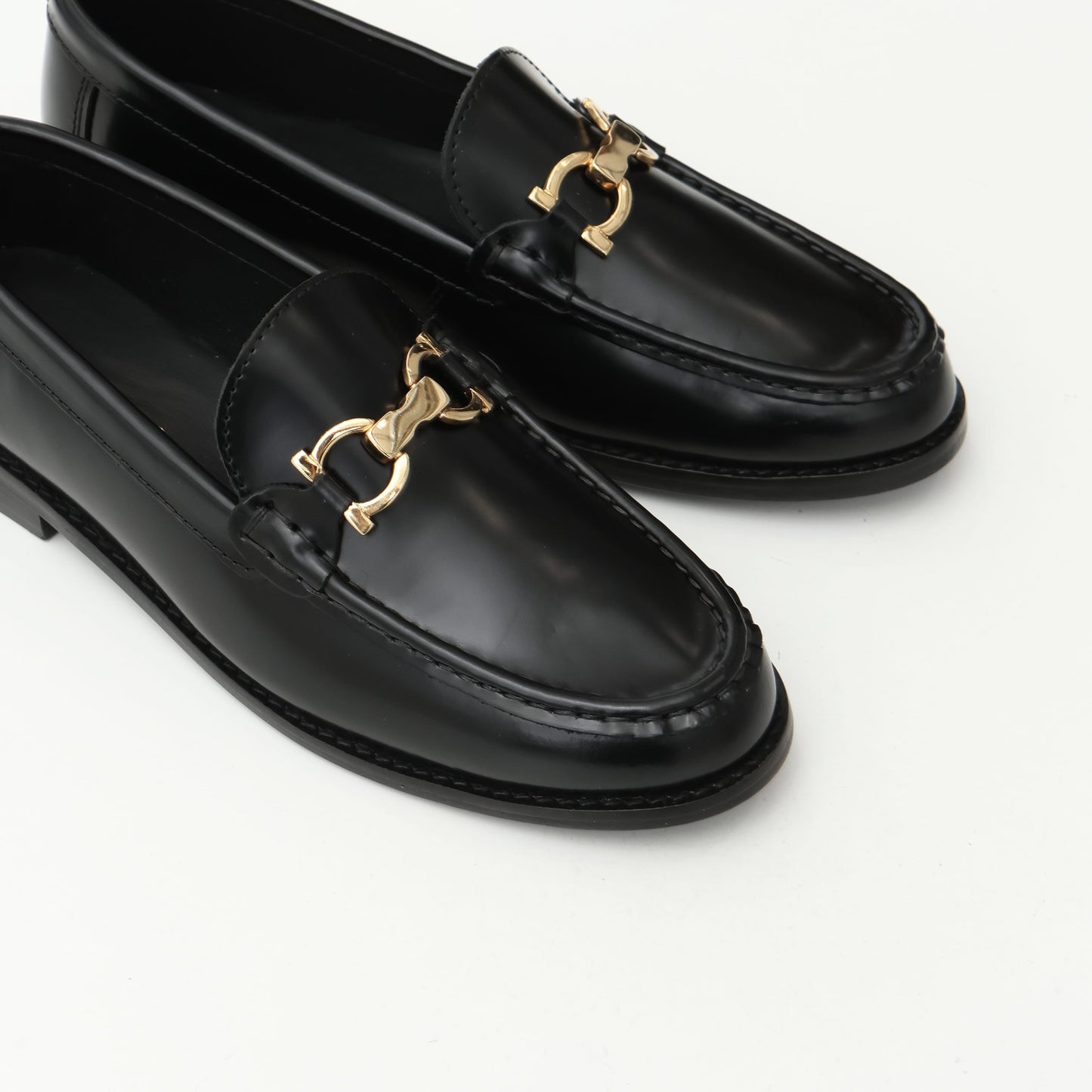 ALMOND TOE C LOAFERS