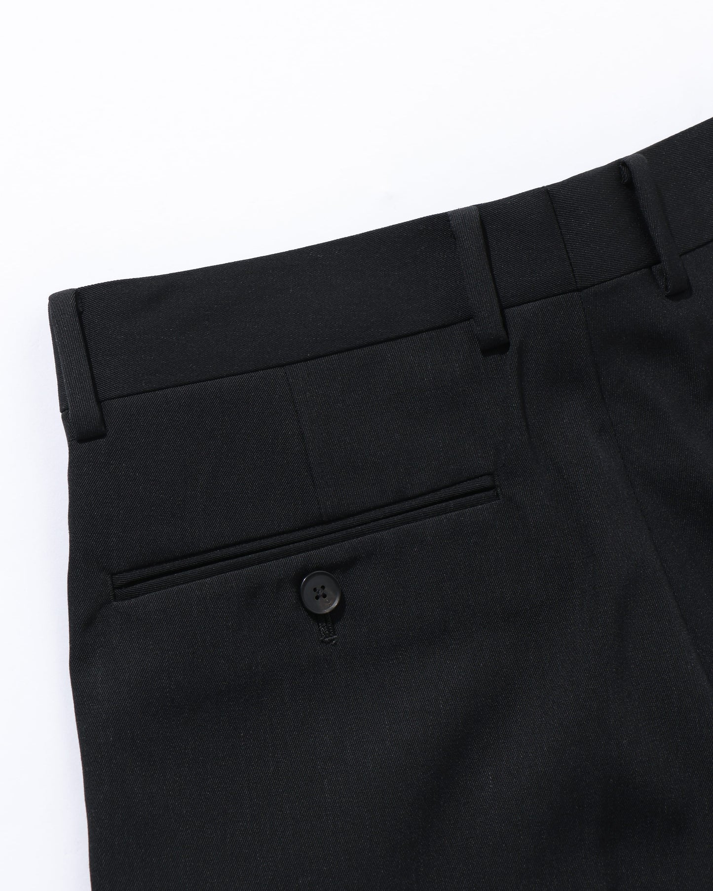 LIGHT WOOL MAX GABARDINE SHORTS TOP BLACK