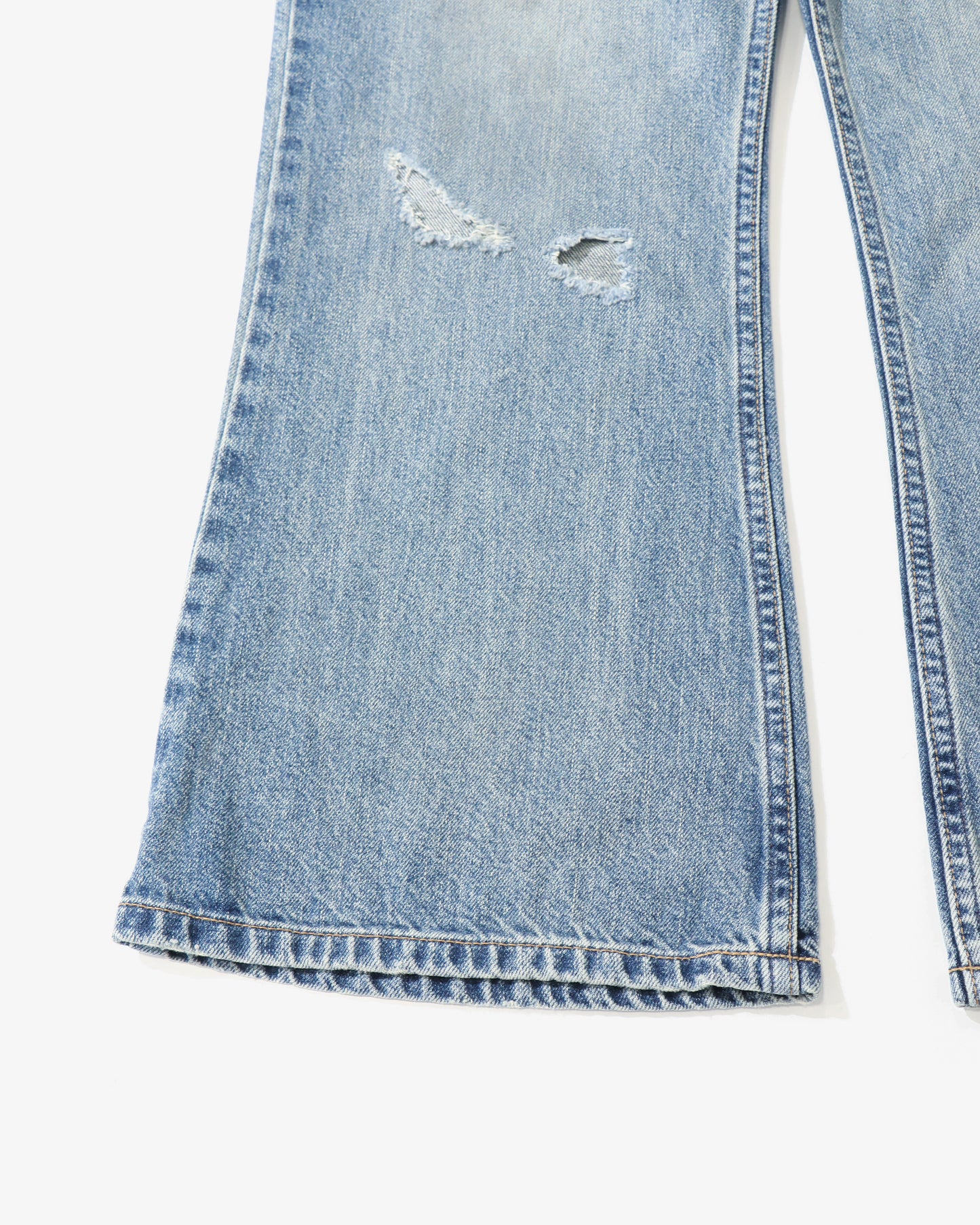 KENDRICK (DISTRESSED JEANS)