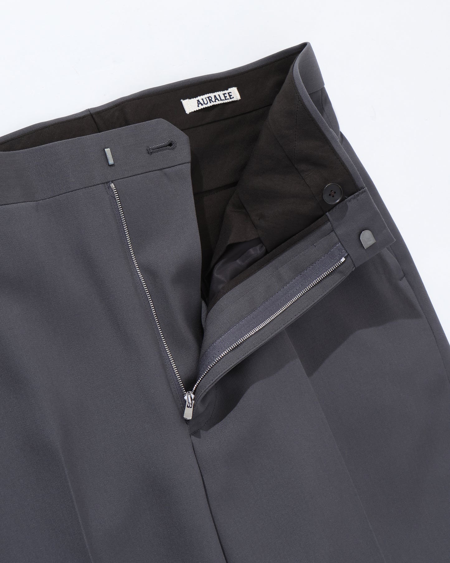 LIGHT WOOL MAX GABARDINE SLACKS DARK GRAY