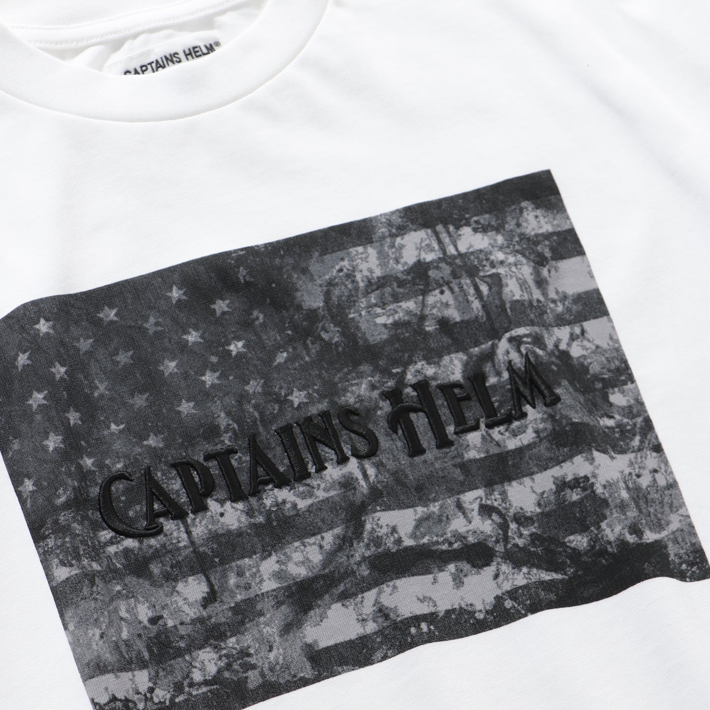 CAPTAIN'S FLAG TEE