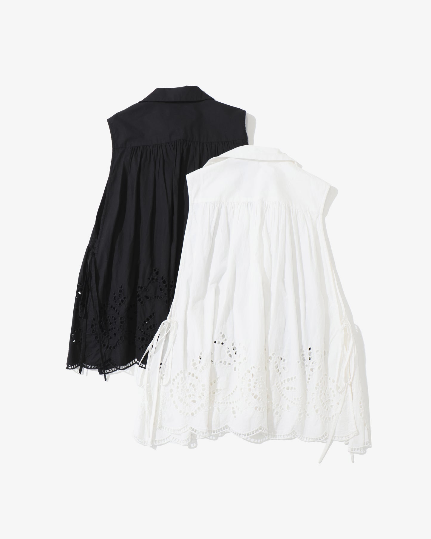 SLEEVELESS LACE FLARE TOP