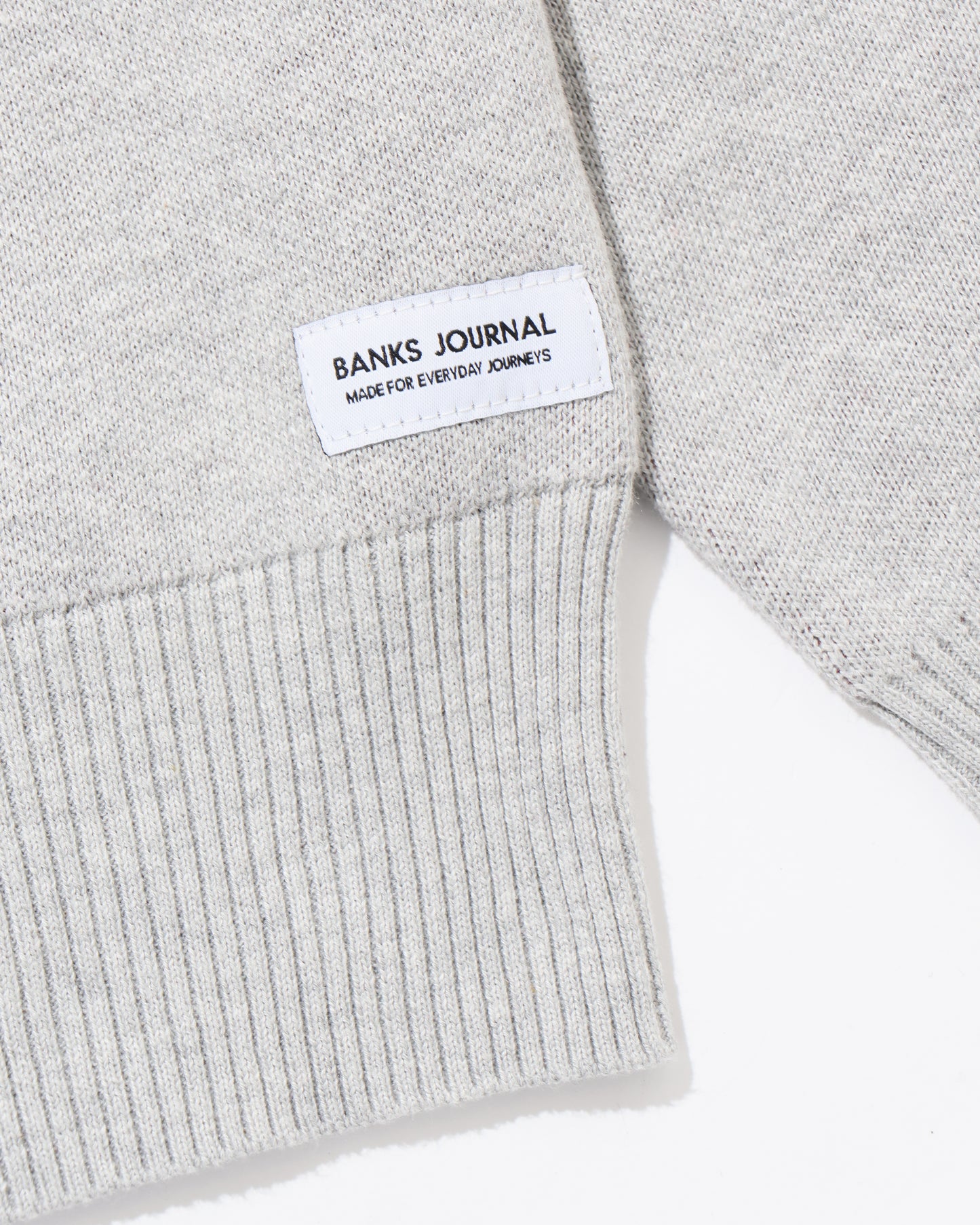 JAQUARD LETTERS KNIT