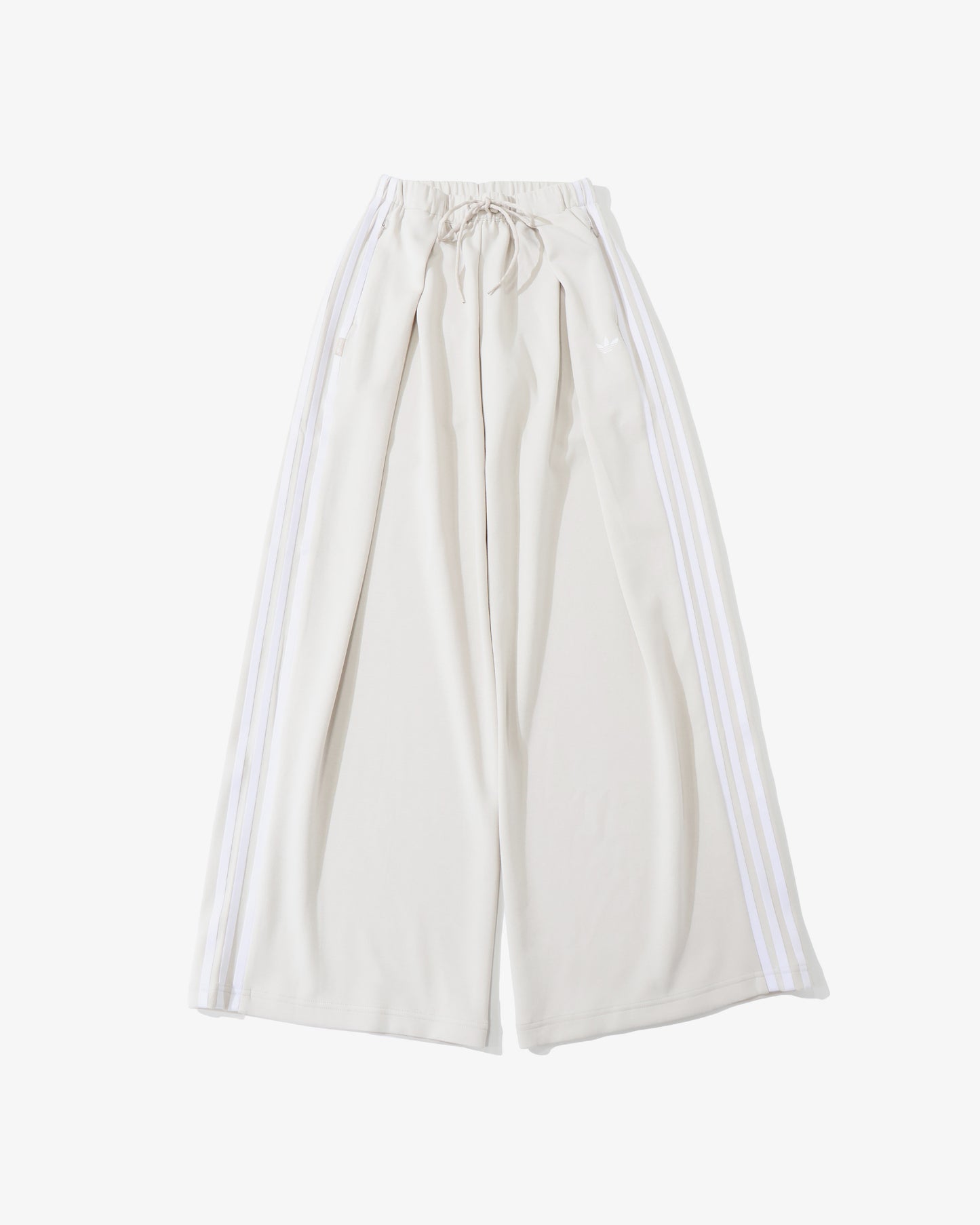 ADILUNA SEASON 2 × JENNIE PLEATED TP