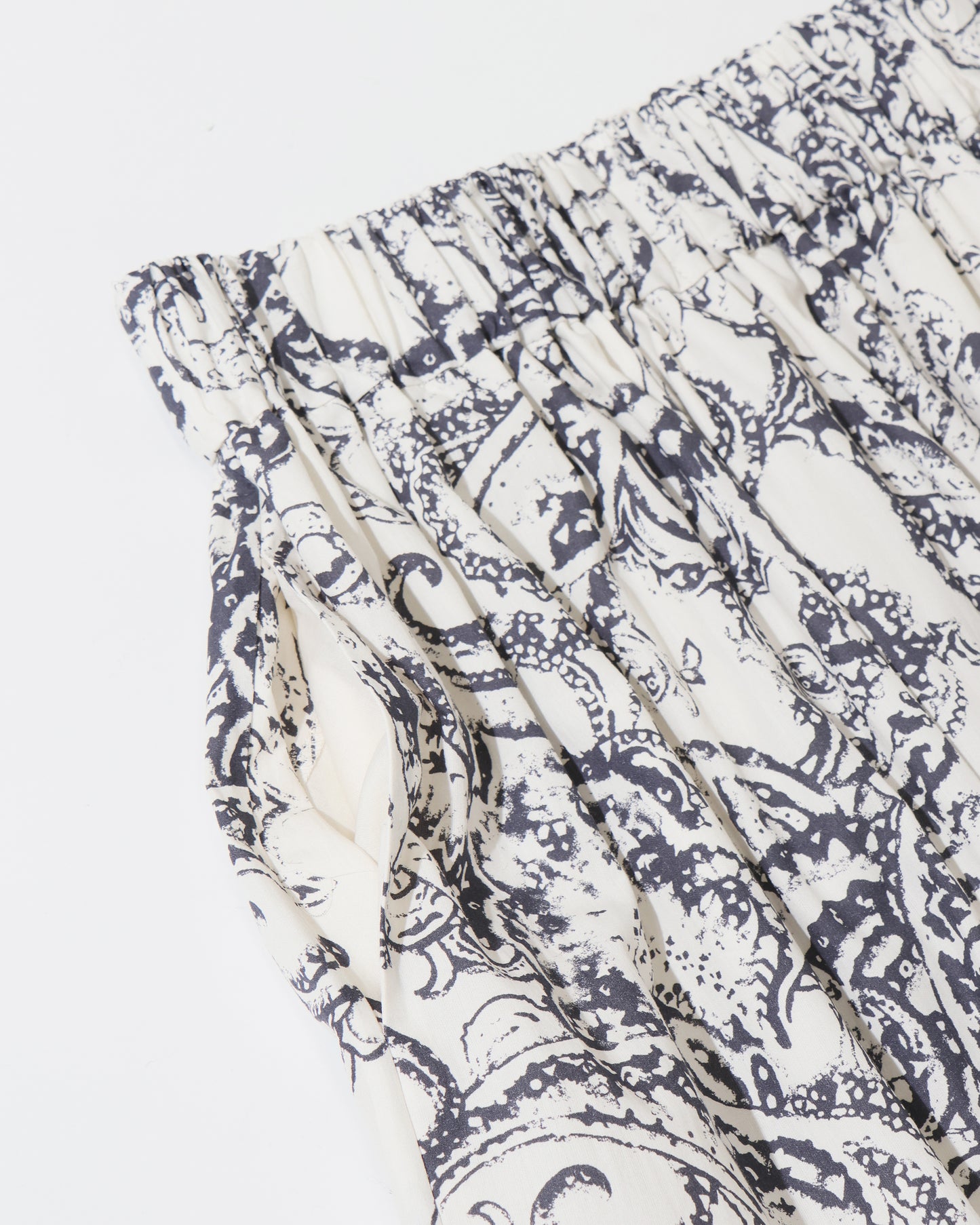 BLURRED PAISLEY SKIRT