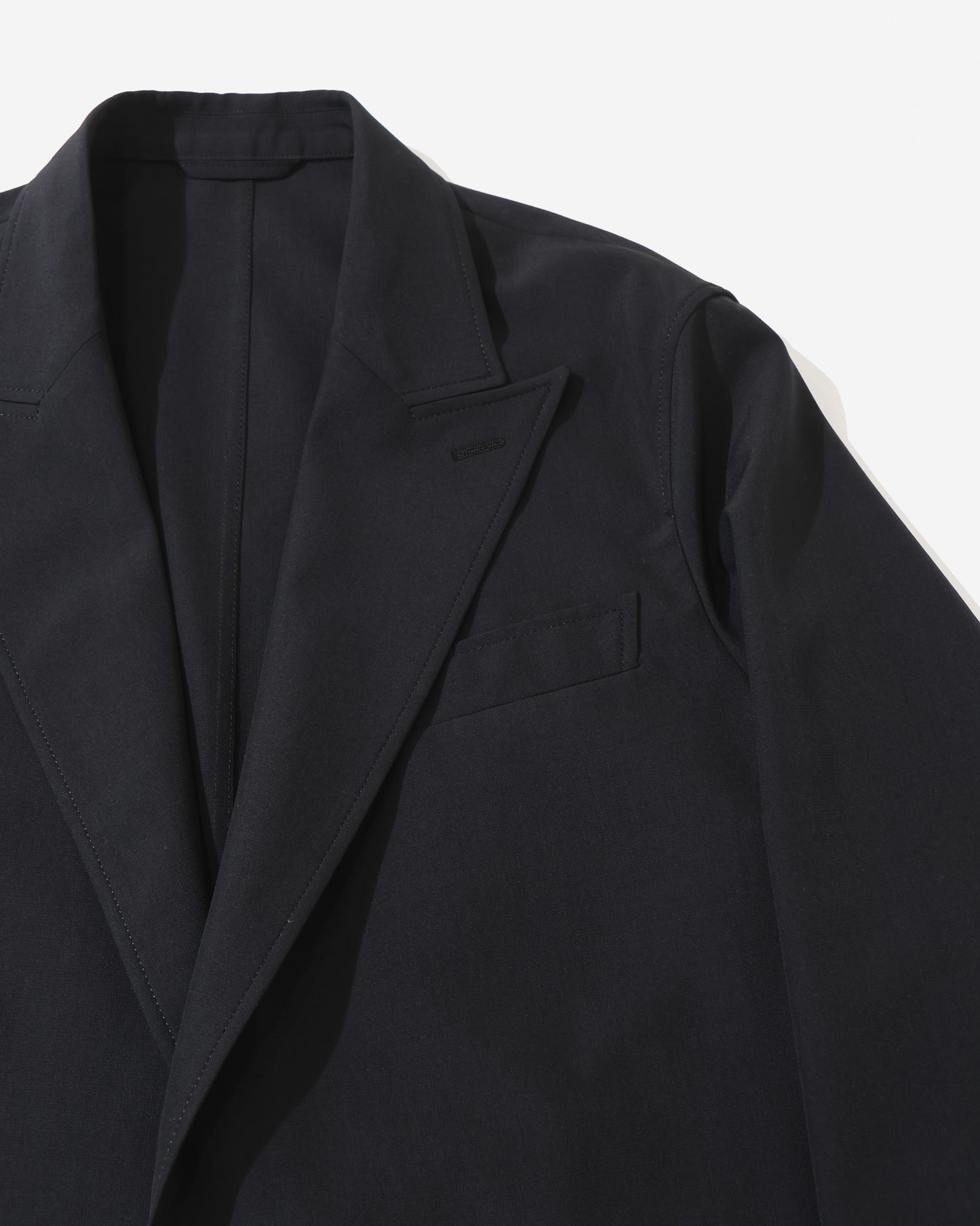 THE JACKET CARDIGAN FEELING