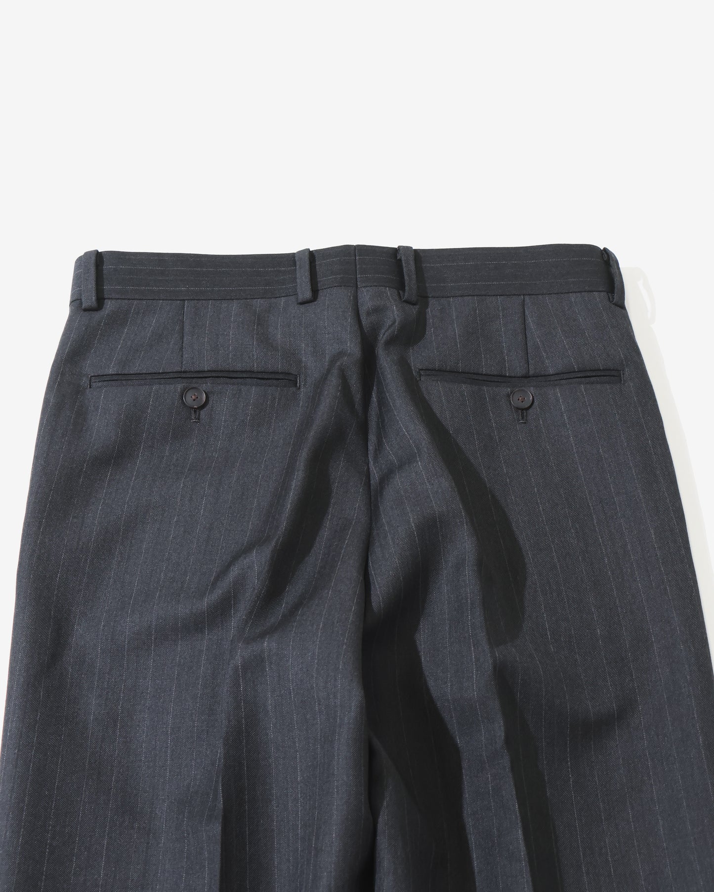 BLUEFACED WOOL TWO-TUCK SLACKS CHARCOAL NAVY STRIPE