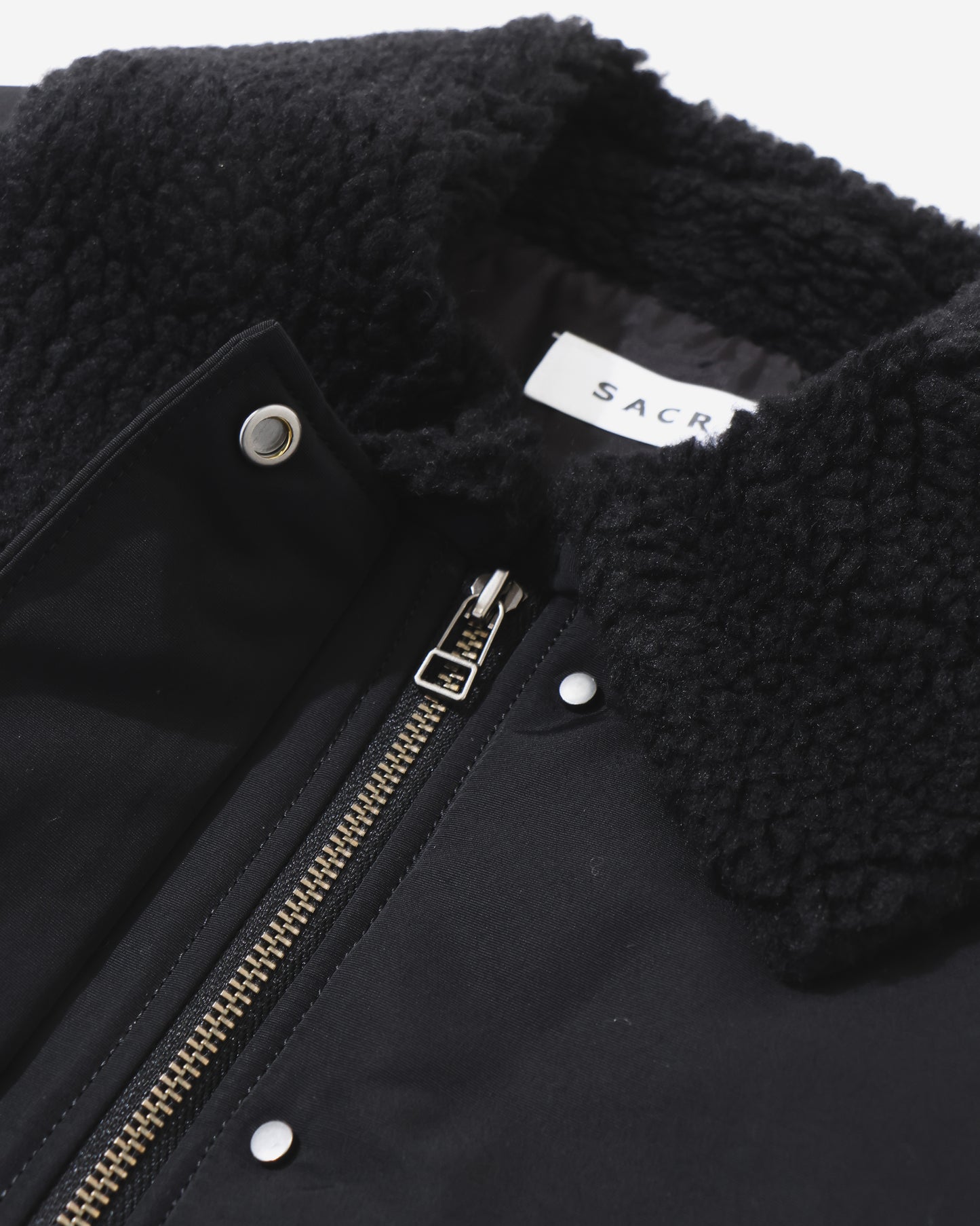 PADDING H.COUNT TUSSAH SHORT GILET