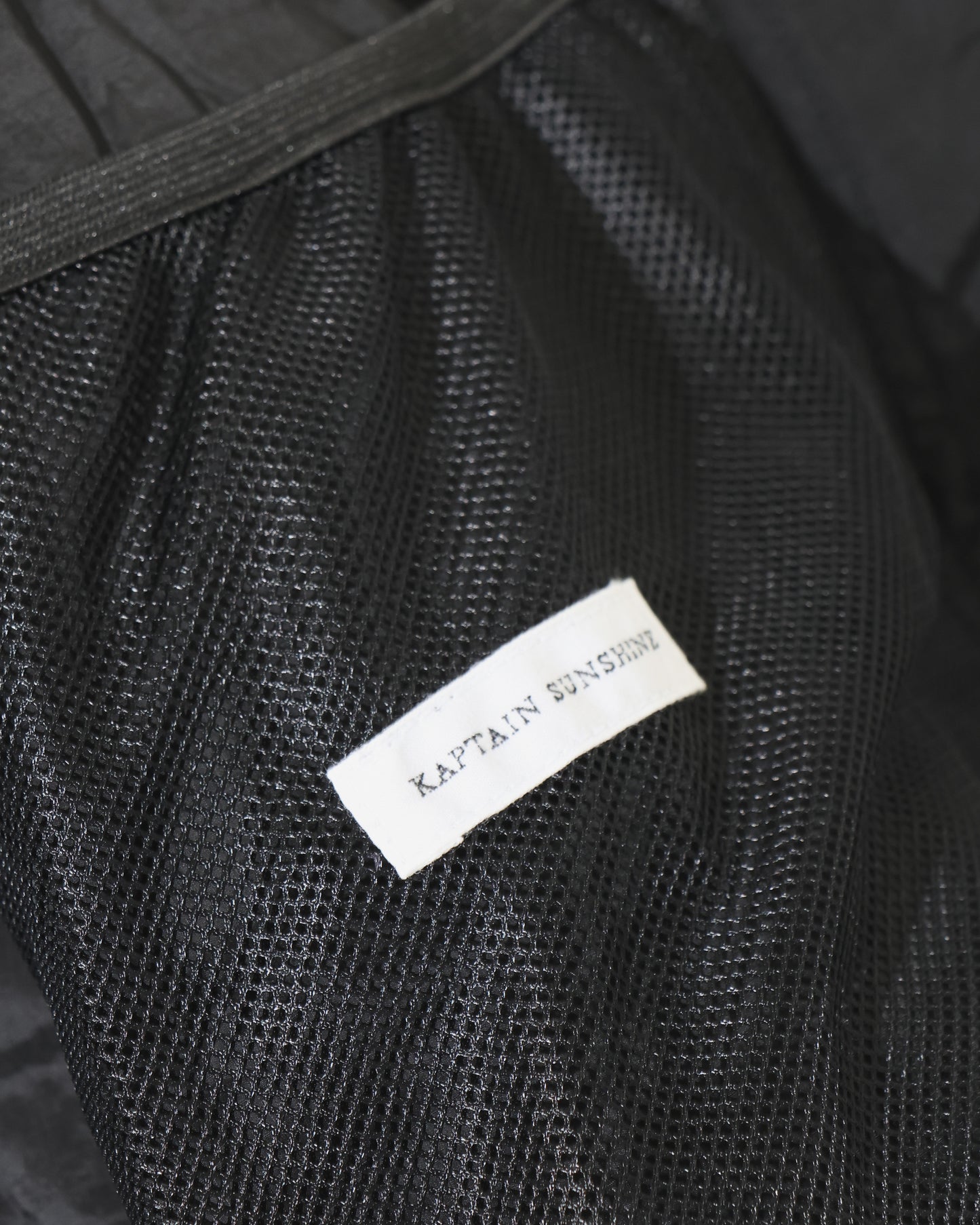 Shrink Nylon Puffer Jacket BLACK