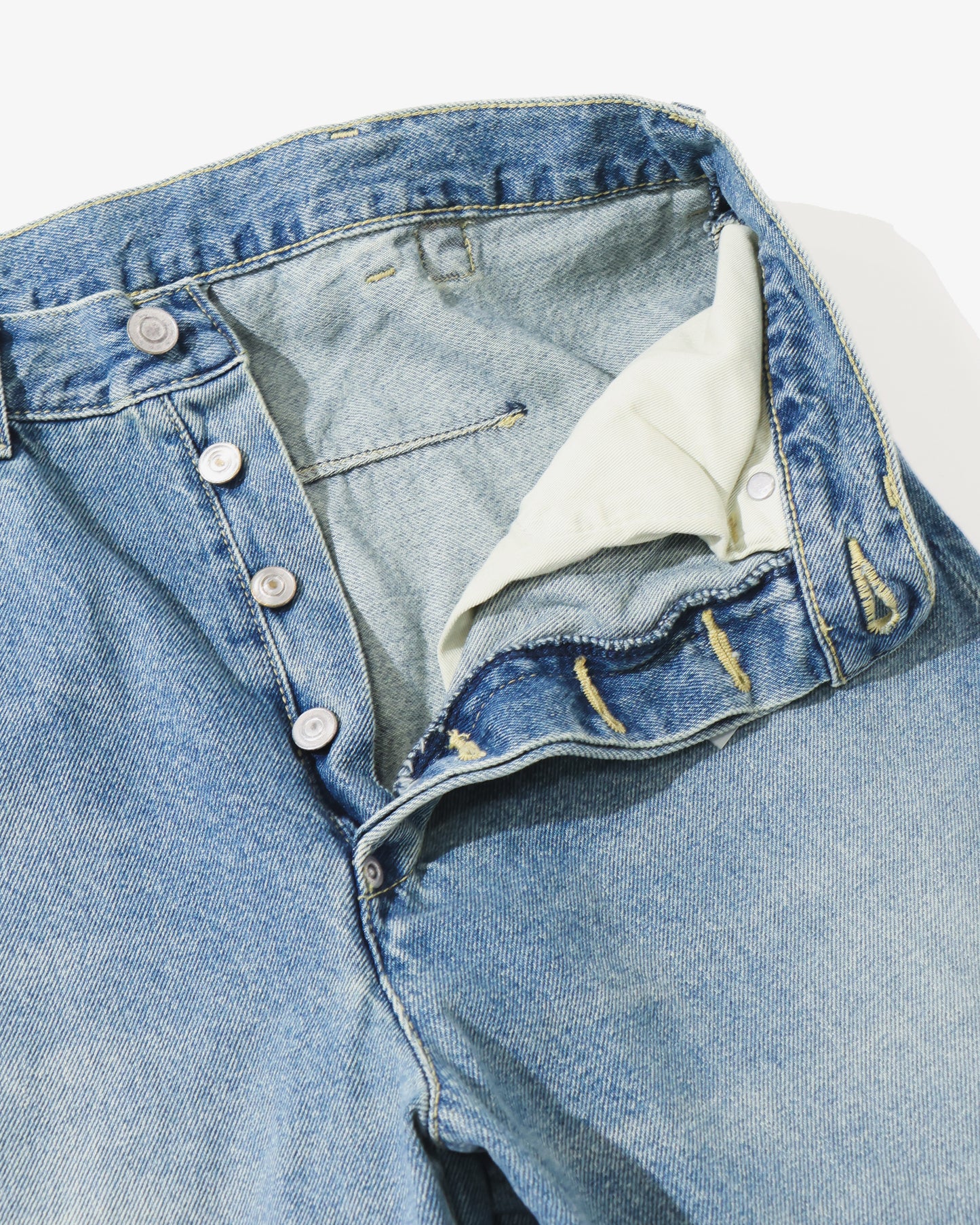 BACK CINCH JEANS