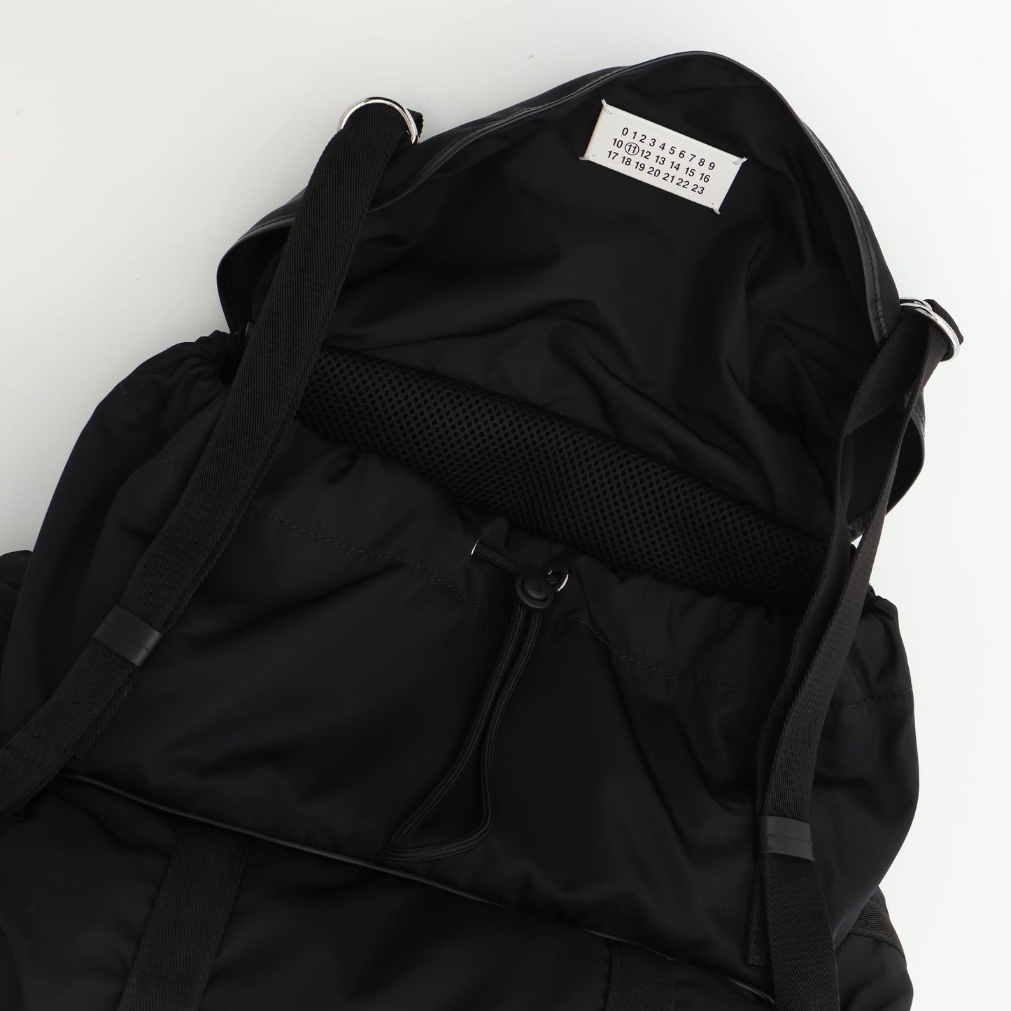 SB2A0013  BACK PACK