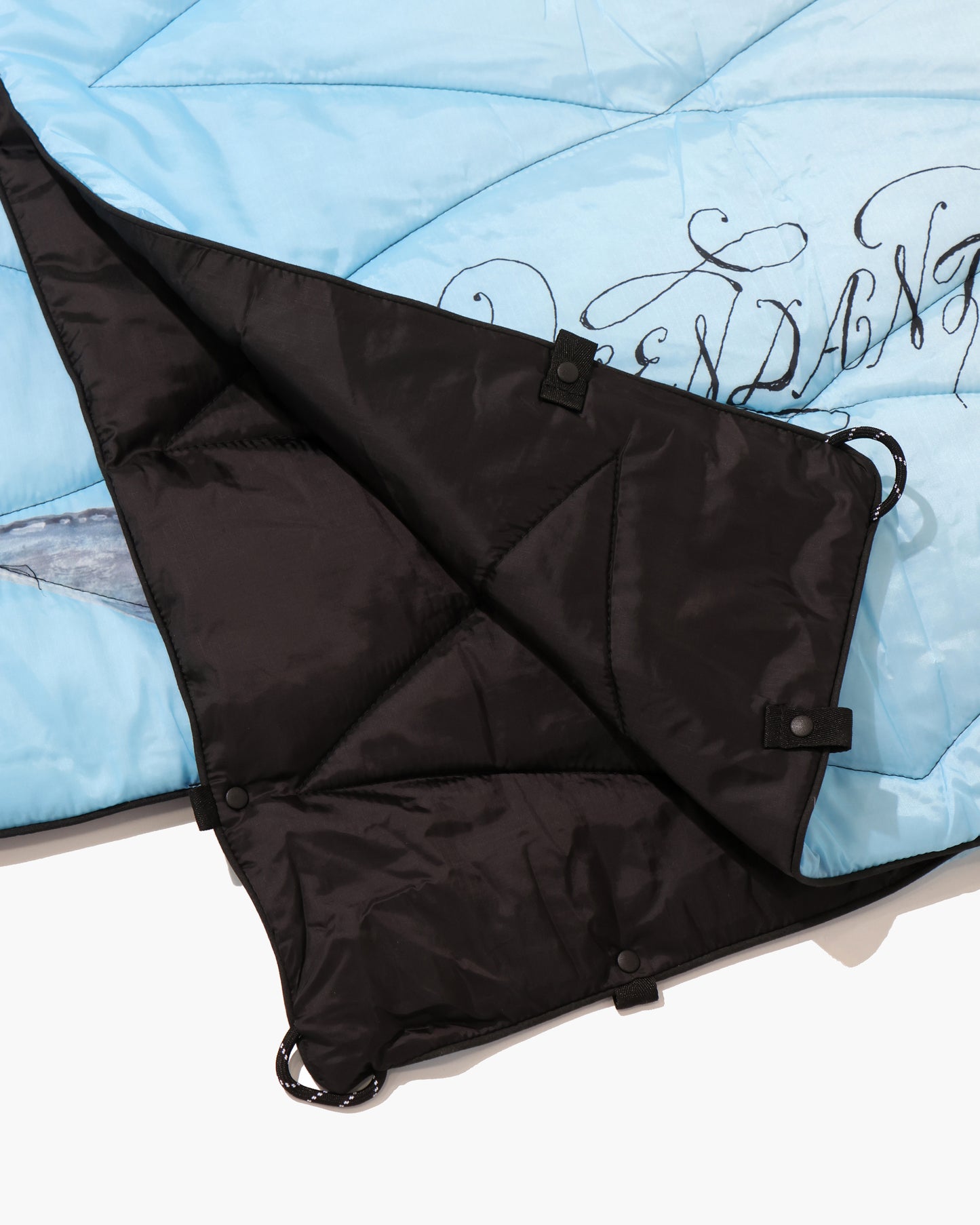 SEAFARES PUFFER BLANKET nomadix