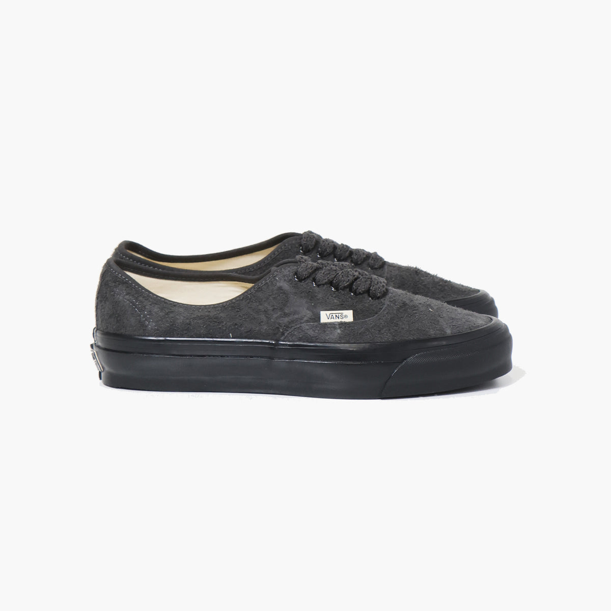 Lx Authentic 44