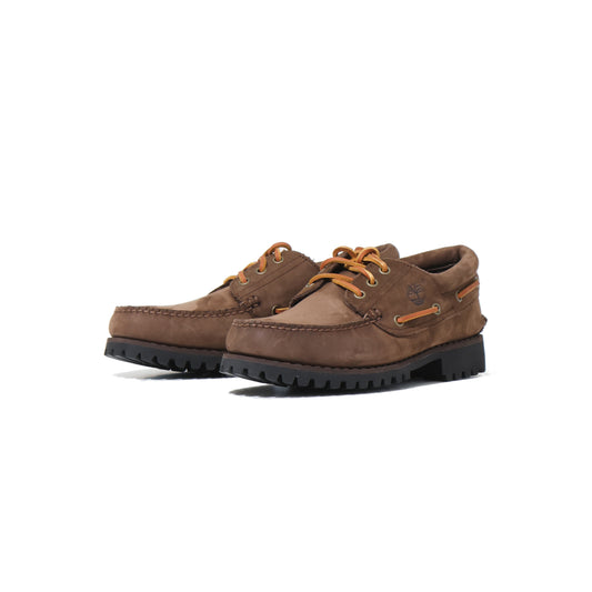 AUTHENTIC BOAT SHOE
