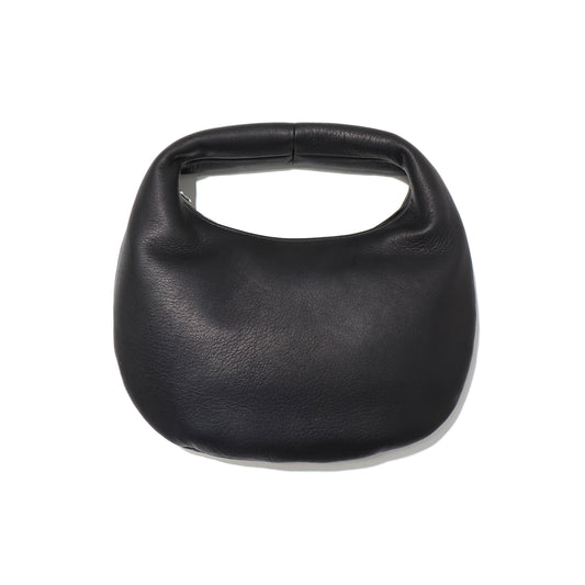 ROUND ONE SHOULDER : M