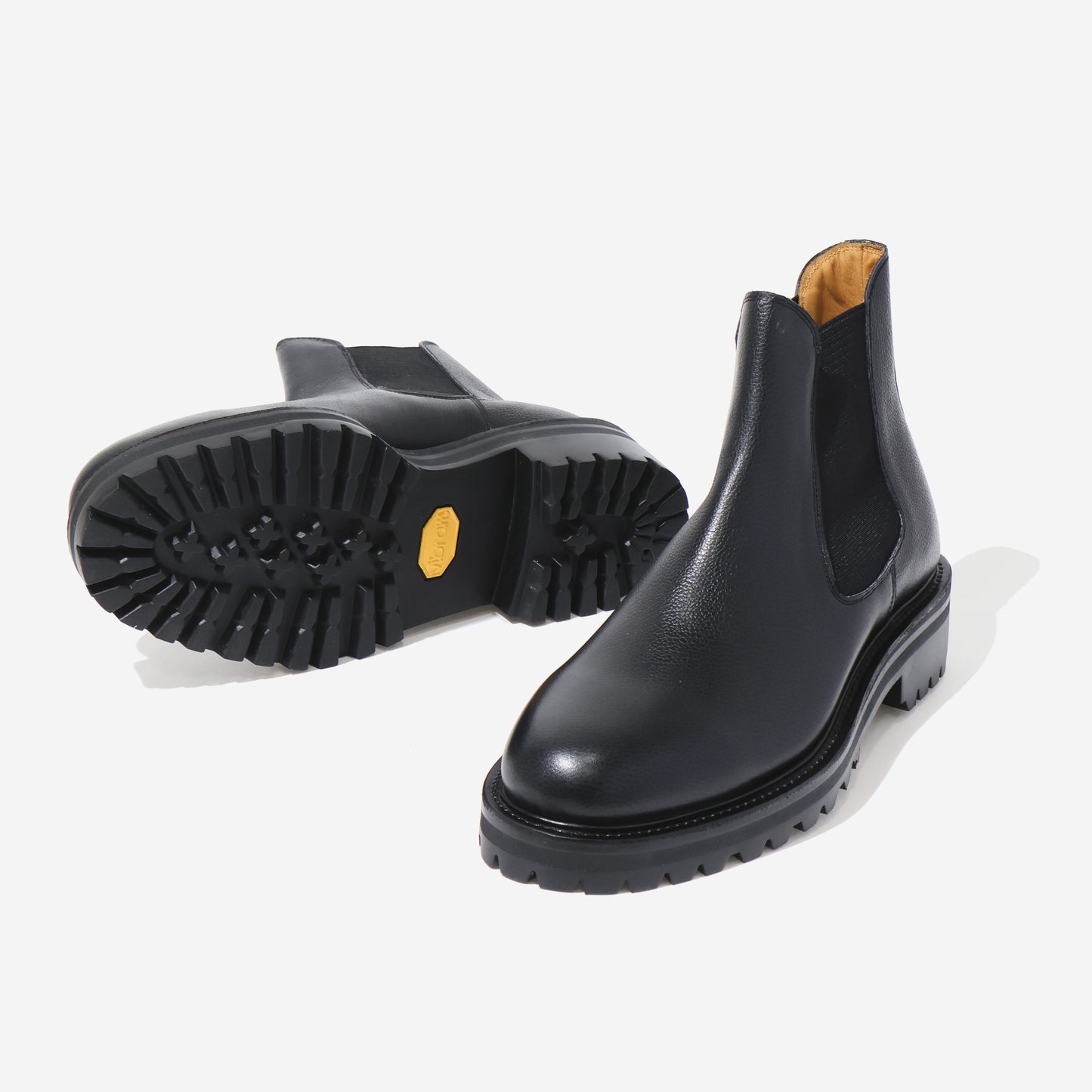 Side Gore Boots in Grain Leather BLACK