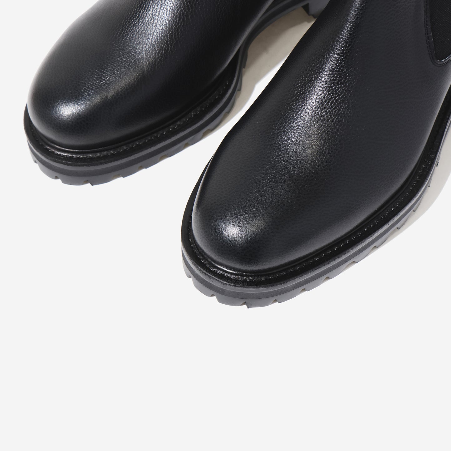 Side Gore Boots in Grain Leather BLACK