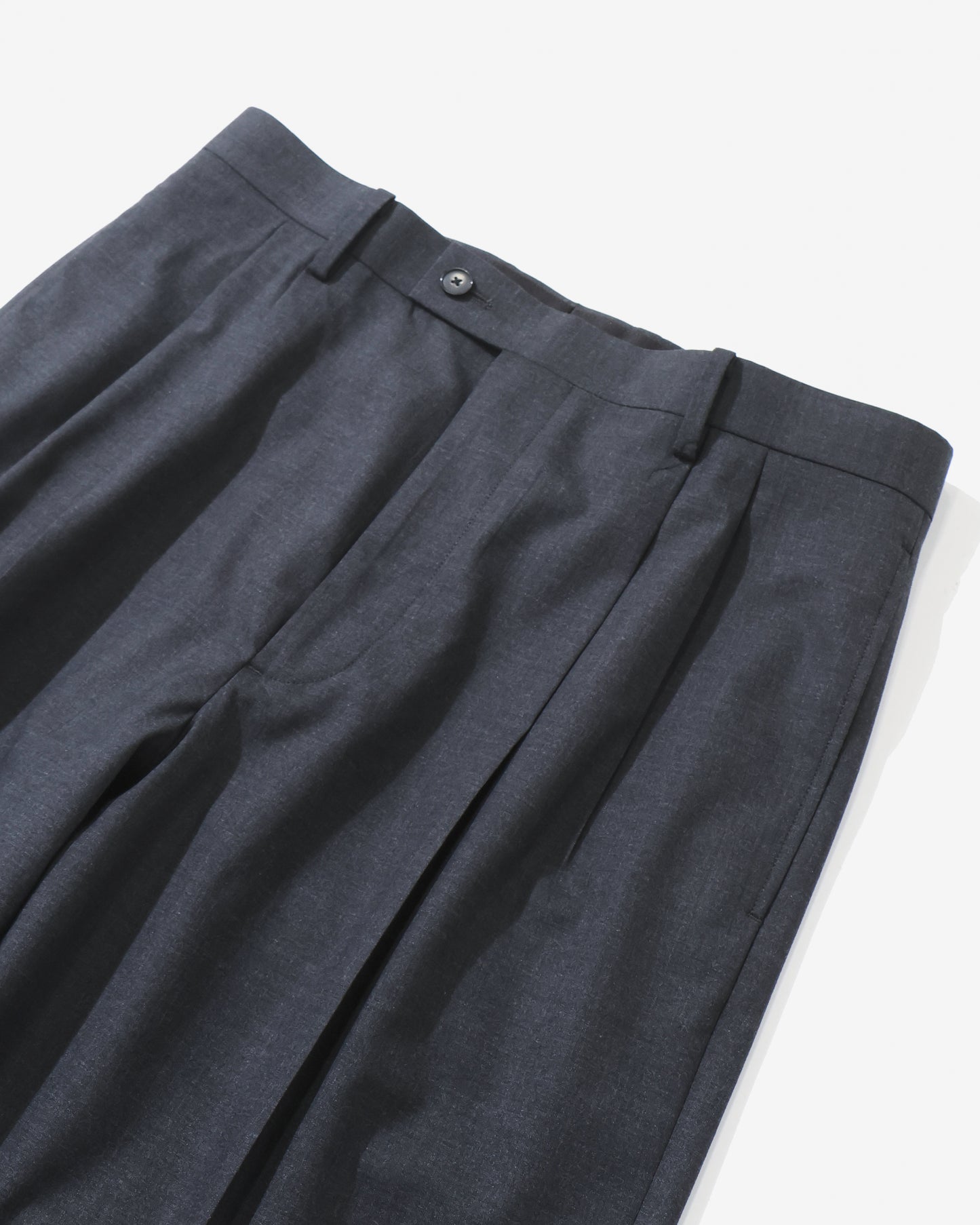 ULTRA FINE TROPICAL WOOL TWO-TUCK SLACKS TOP CHARCOAL
