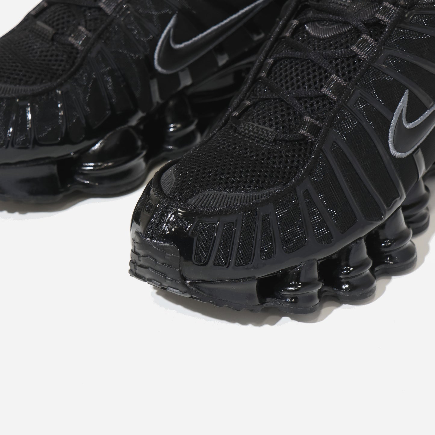 NIKE SHOX TL