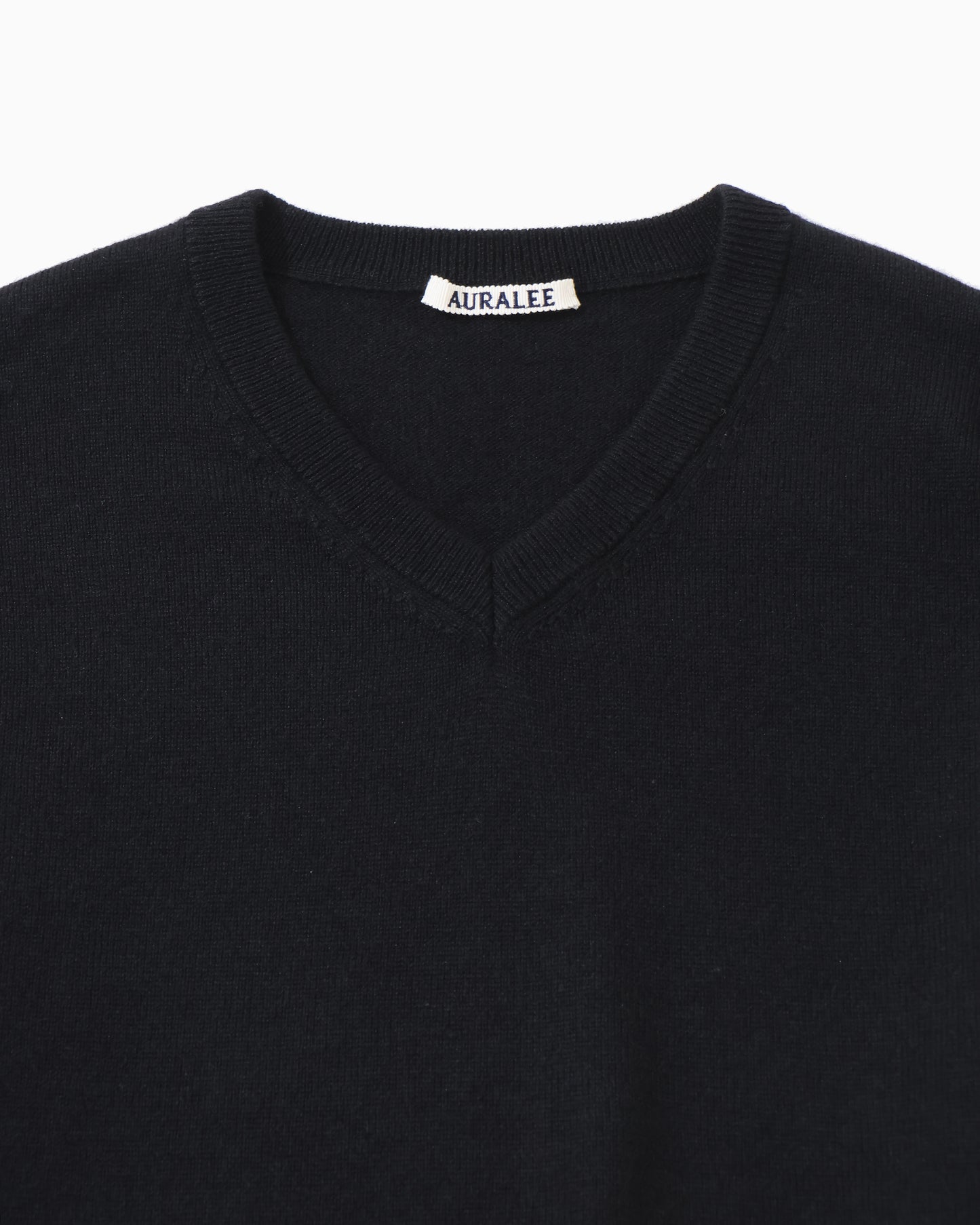SUPER FINE CASHMERE SILK KNIT V-NECK P/O BLACK