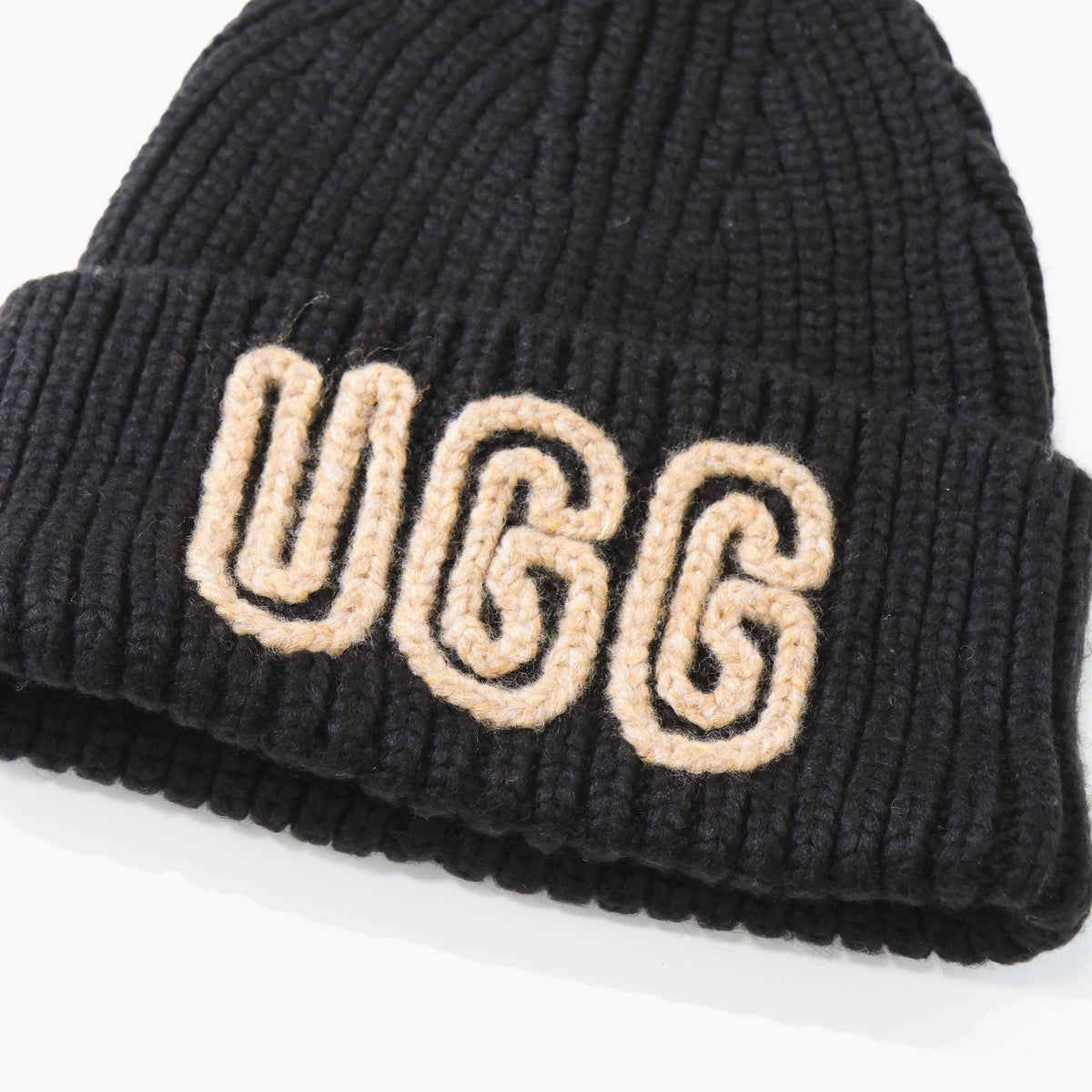 U CHUNKY CRAFTED RIB BEANIE