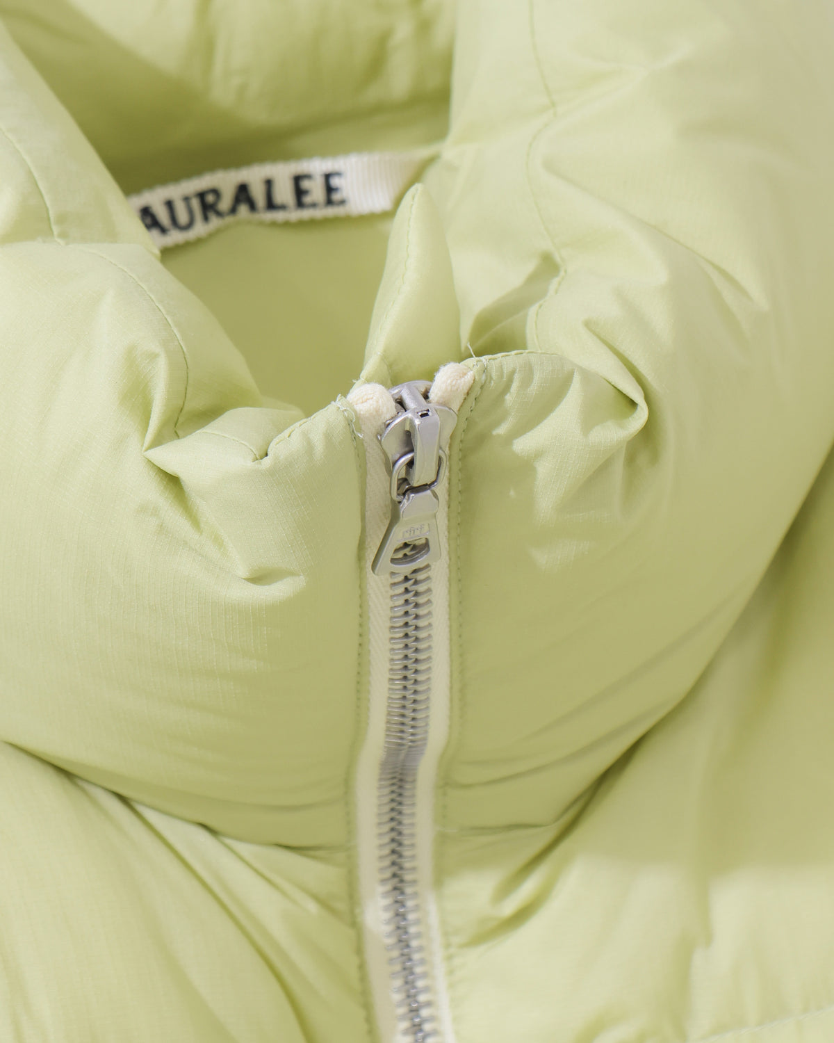 SUPER LIGHT NYLON RIPSTOP DOWN BLOUSON