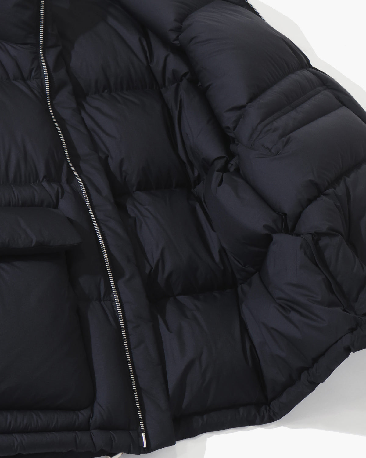 SUPER LIGHT NYLON RIPSTOP DOWN BLOUSON