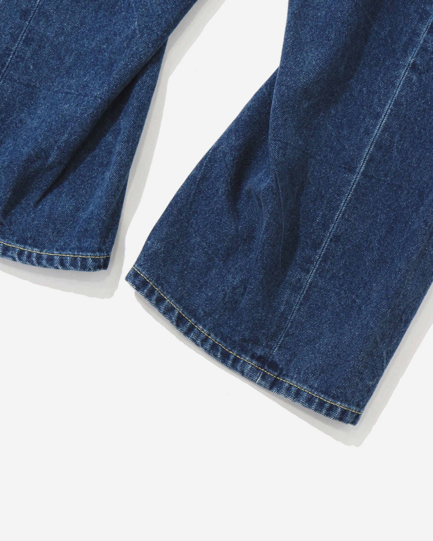 BACK CINCH JEANS