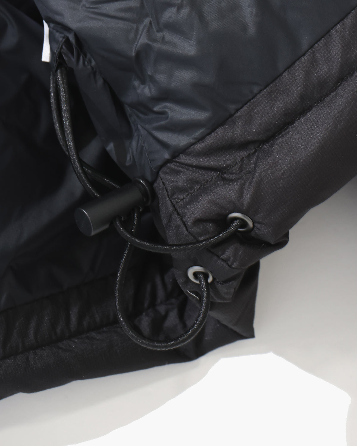 DOWN HOODED JACKET