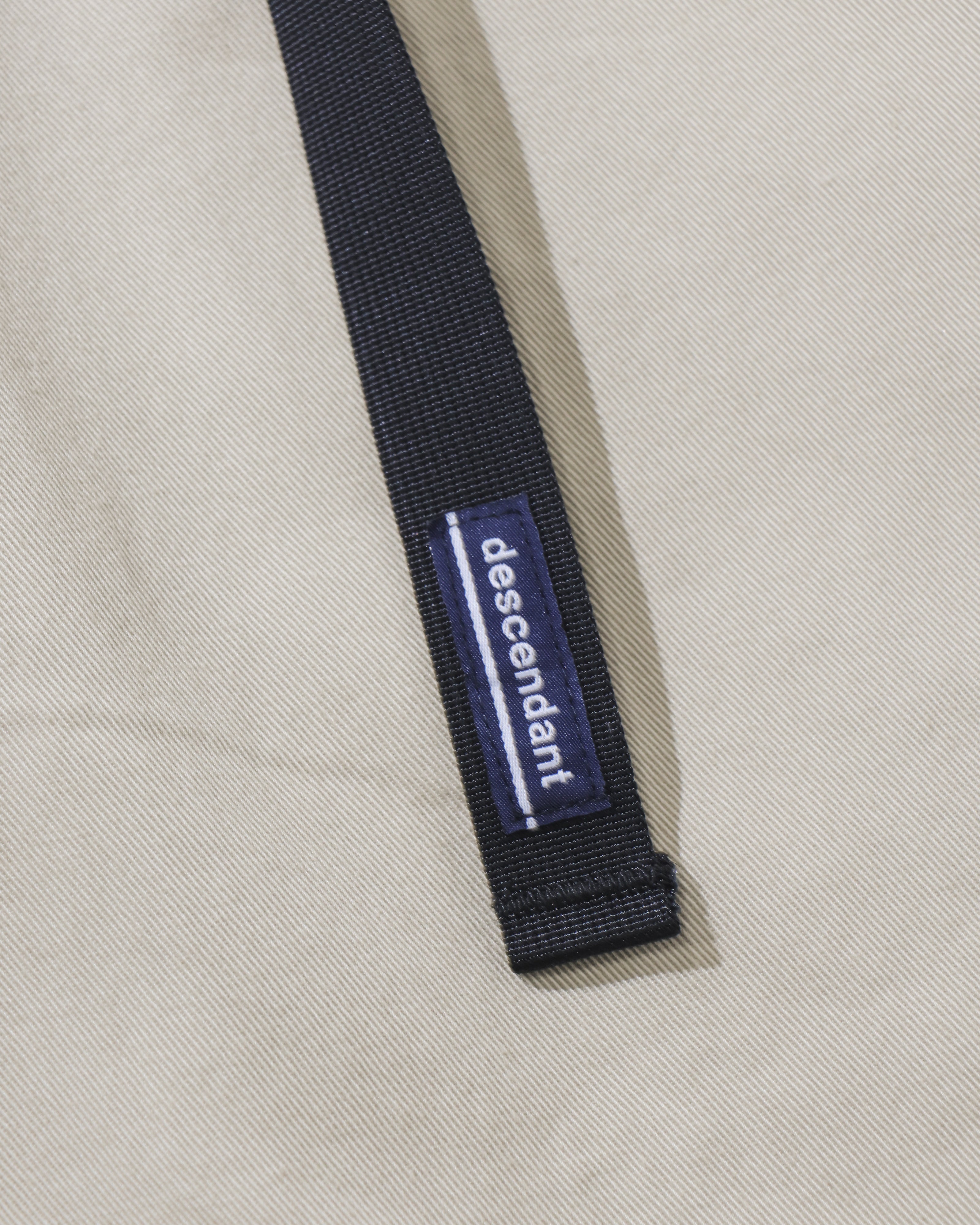 CLASP TWILL WEBBING SHORTS BEIGE – TIME AFTER TIME