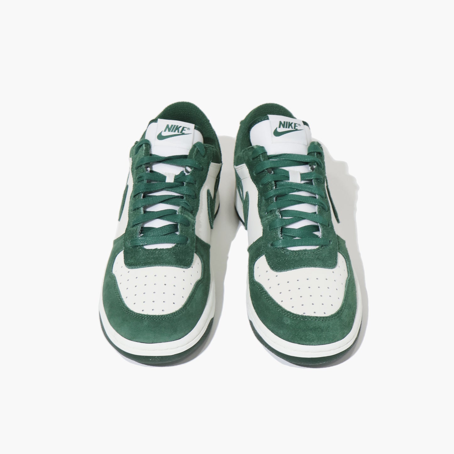 BIG NIKE LOW LUX