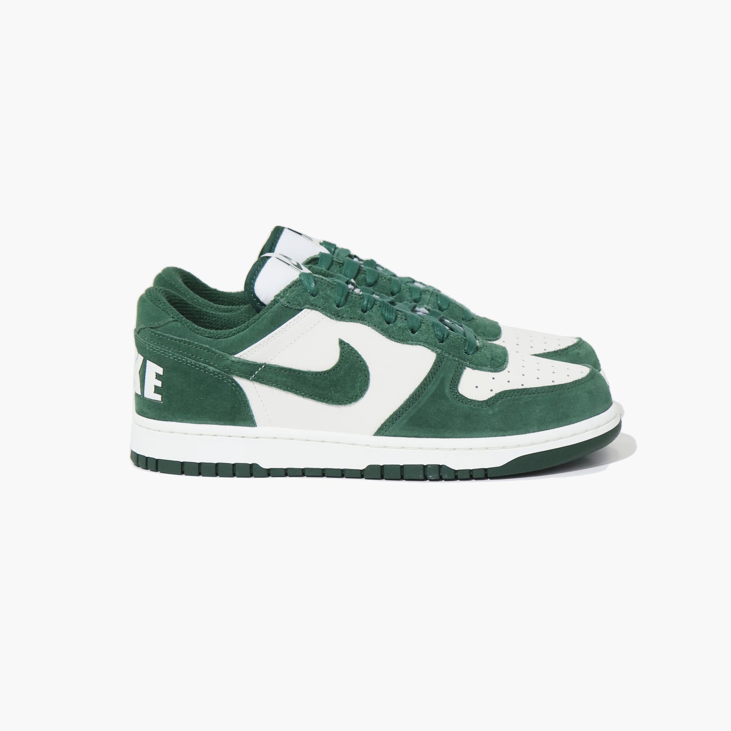 BIG NIKE LOW LUX