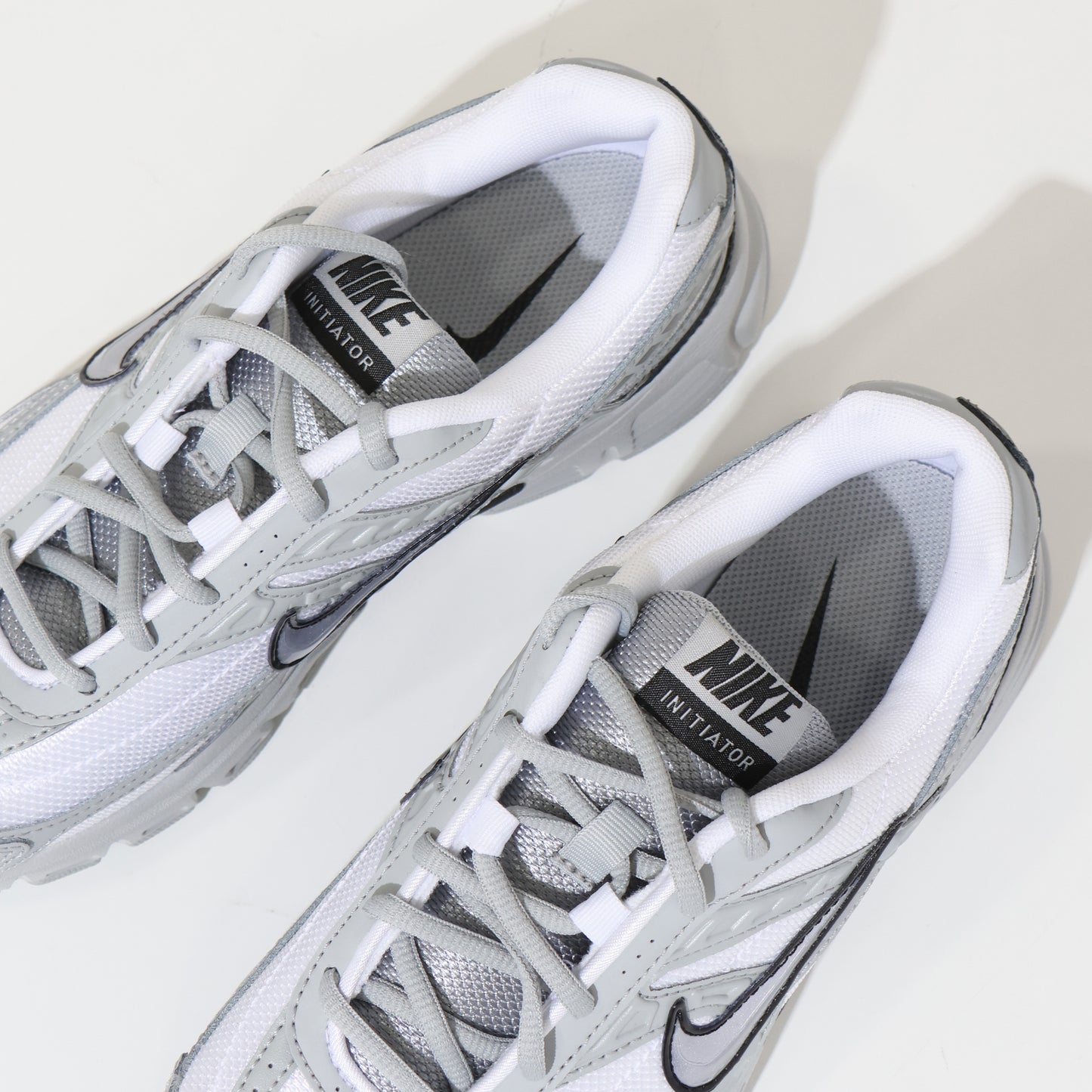NIKE INITIATOR