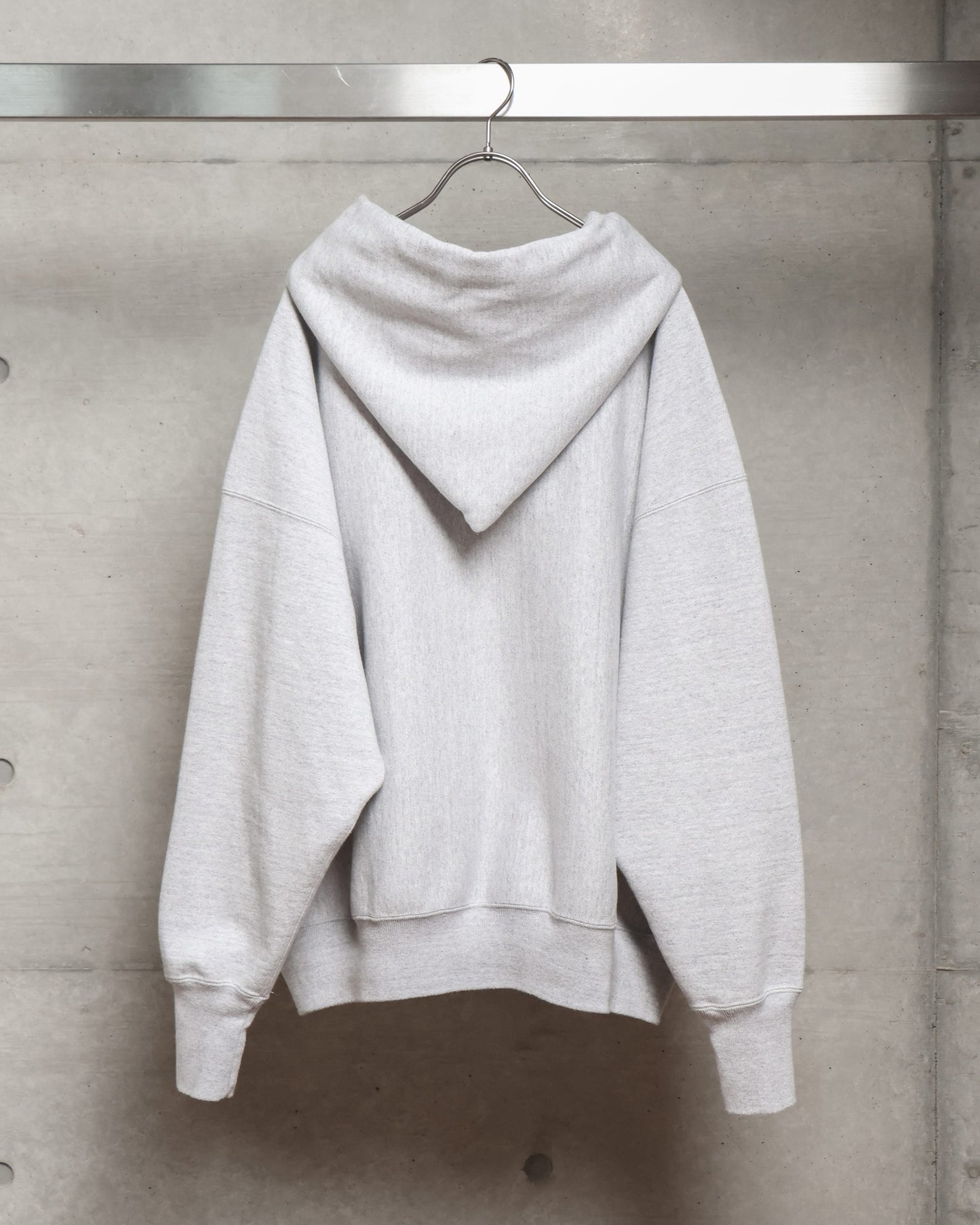 HOODIE  GRAY