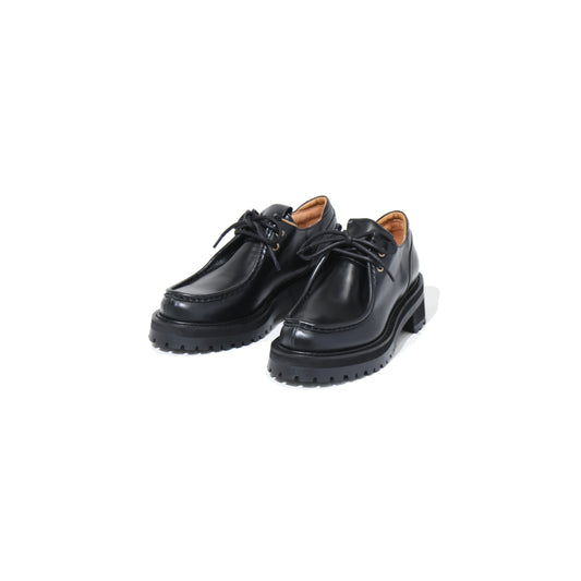 LACE-UP WALLABEE