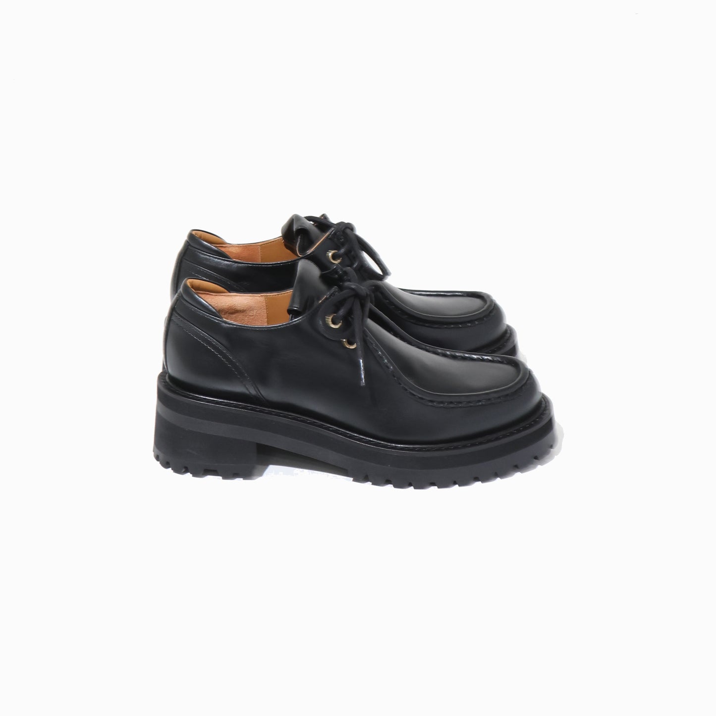 LACE-UP WALLABEE