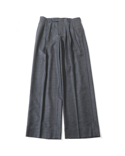 SUPER LIGHT WOOL TWO-TUCK SLACKS TOP CHARCOAL