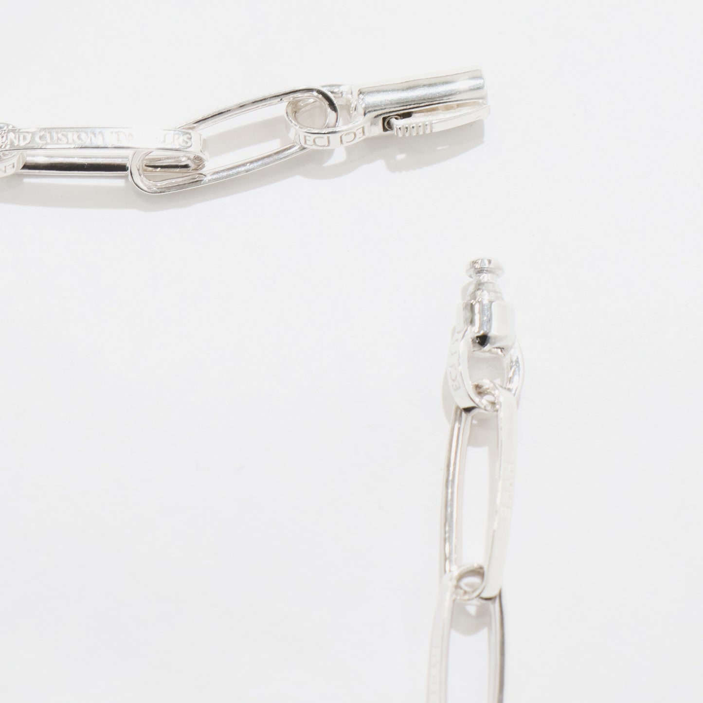 HALF ROUND CHAIN NECKLACE 19377