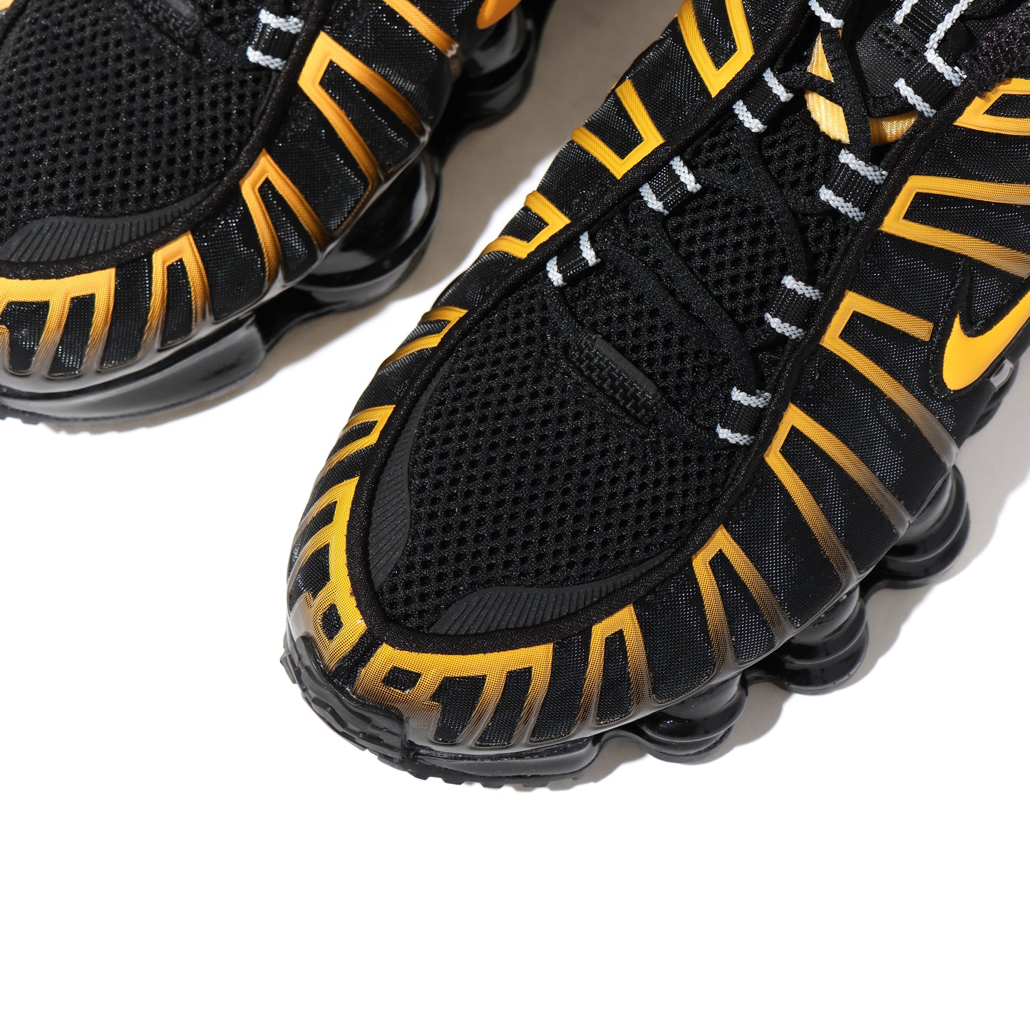 NIKE SHOX TL