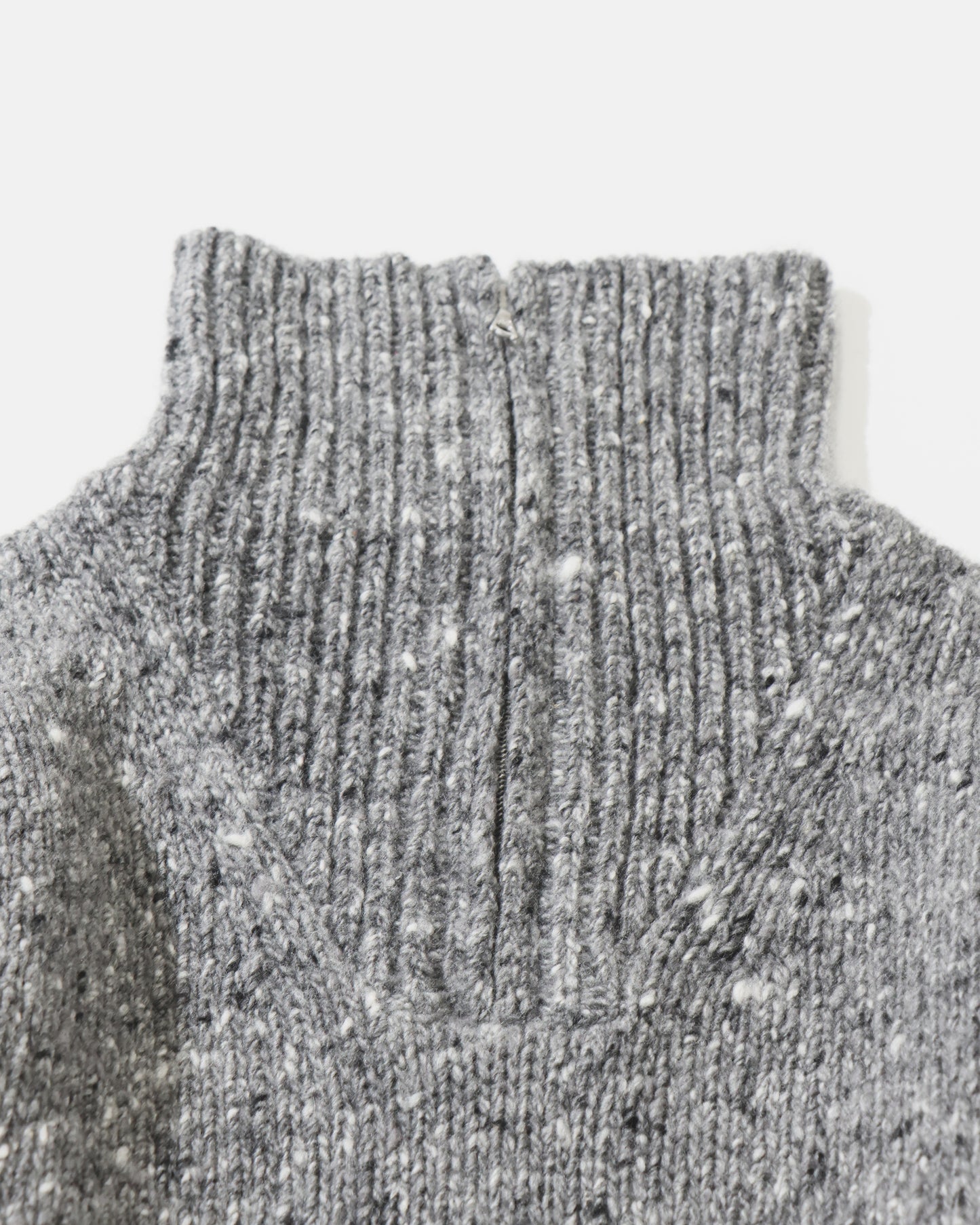 LOW-GAUGE HOMESPUN TWEED KNIT ZIP TURTLE TOP CHARCOAL