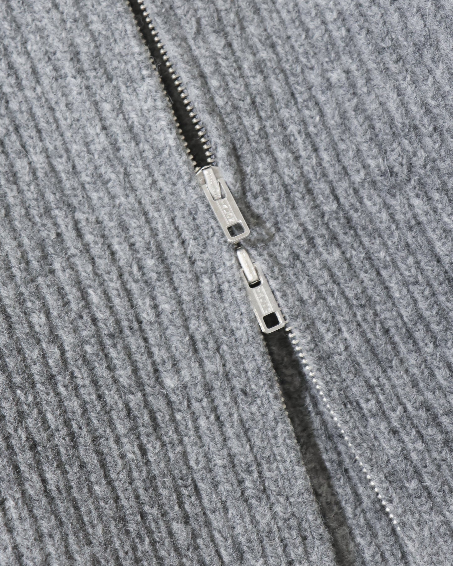 RIBBED ZIP SWEATER 11445