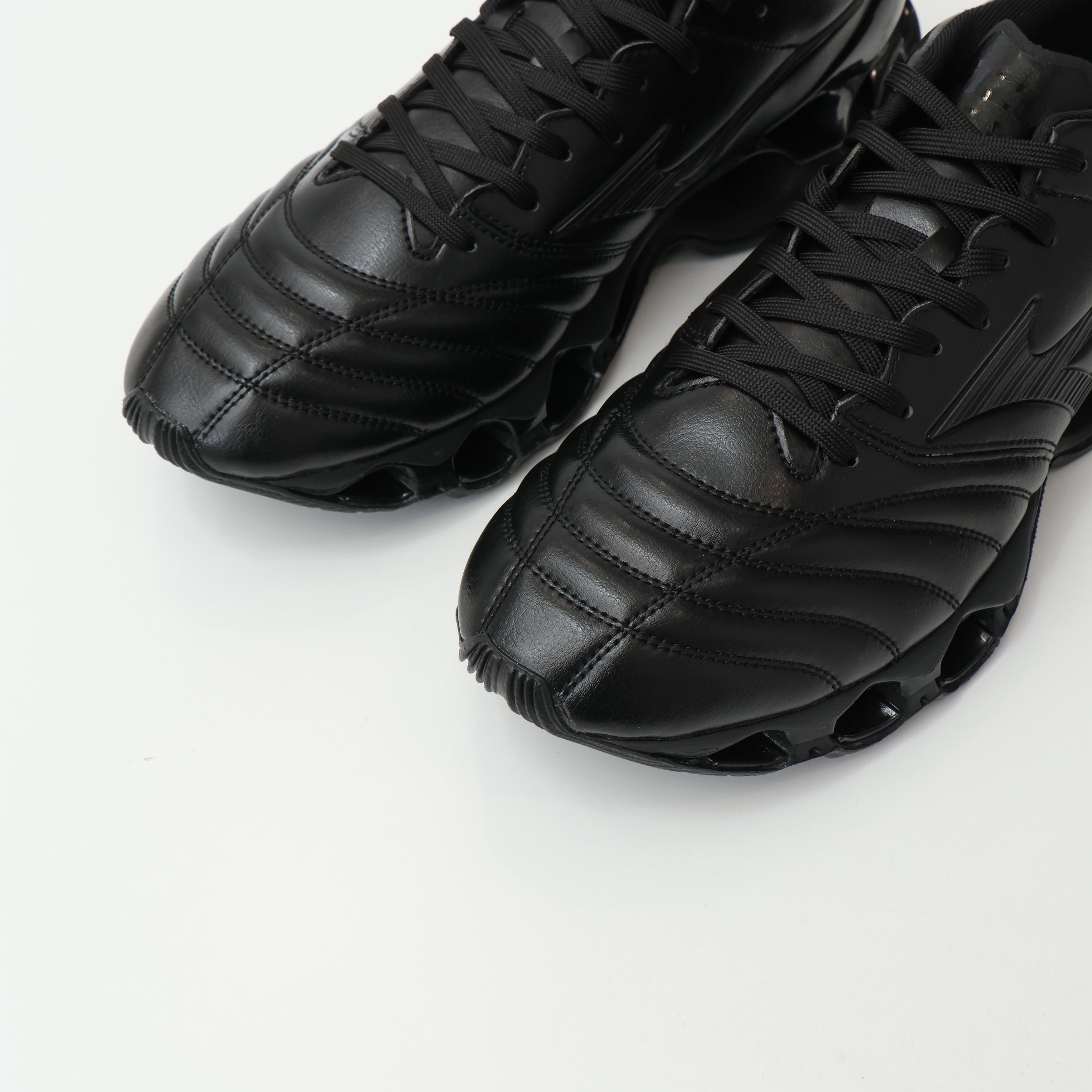 MIZUNO モレリアウェーブ黒 MIZUNO スニーカー 「MIZUNO / ミズノ」ウェーブ プロフェシー