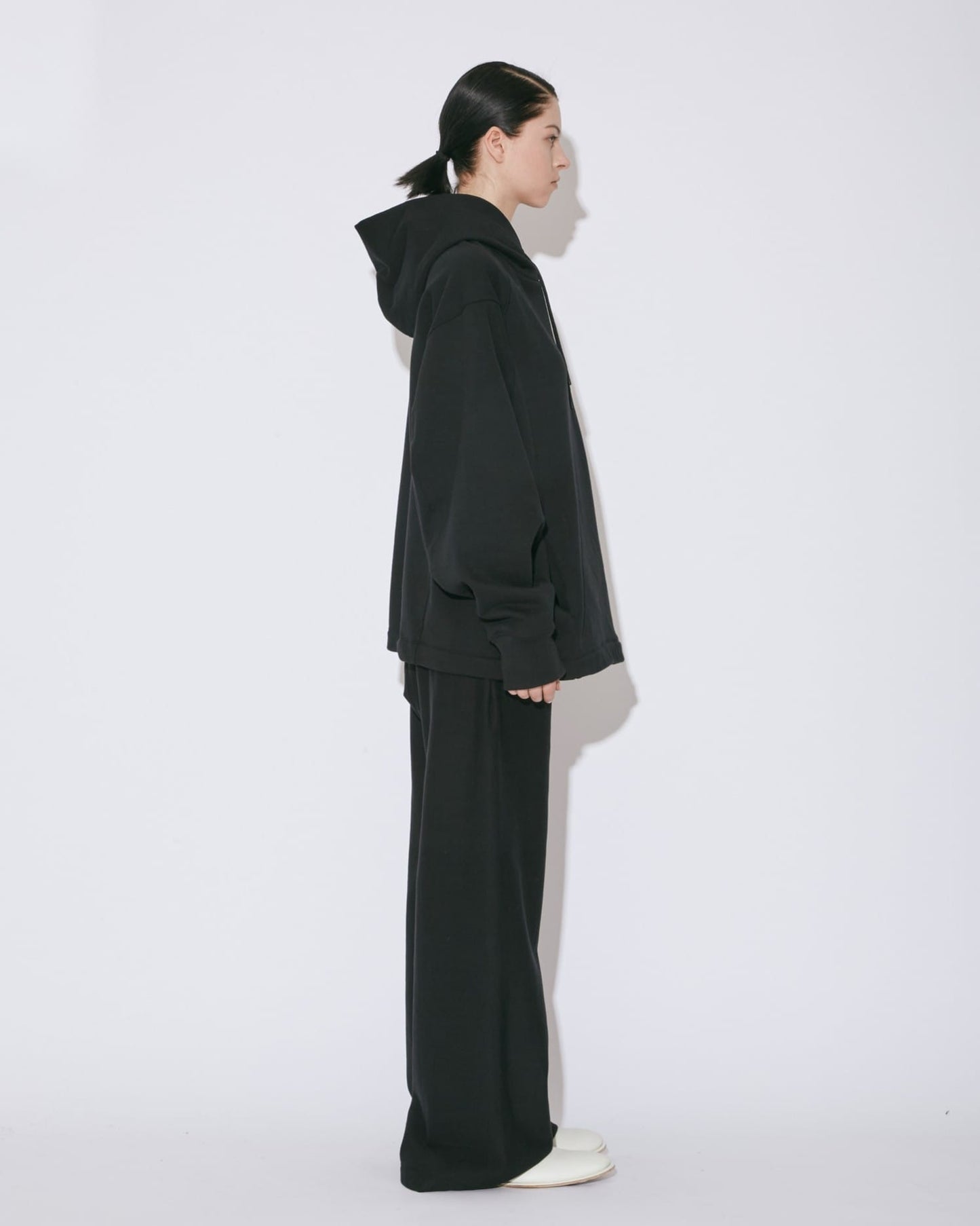 suvin compact sweat wide straight pants