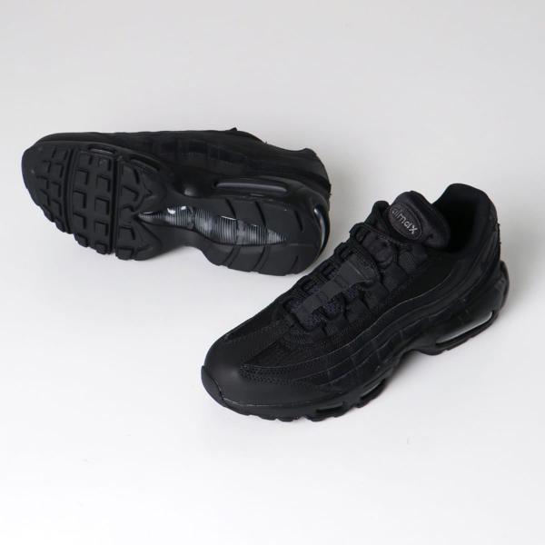 NIKE AIR MAX 95 ESSENTIAL