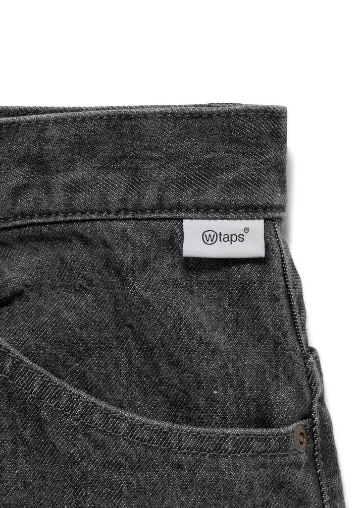 BLUES STRAIGHT / TROUSERS / COTTON. DENIM