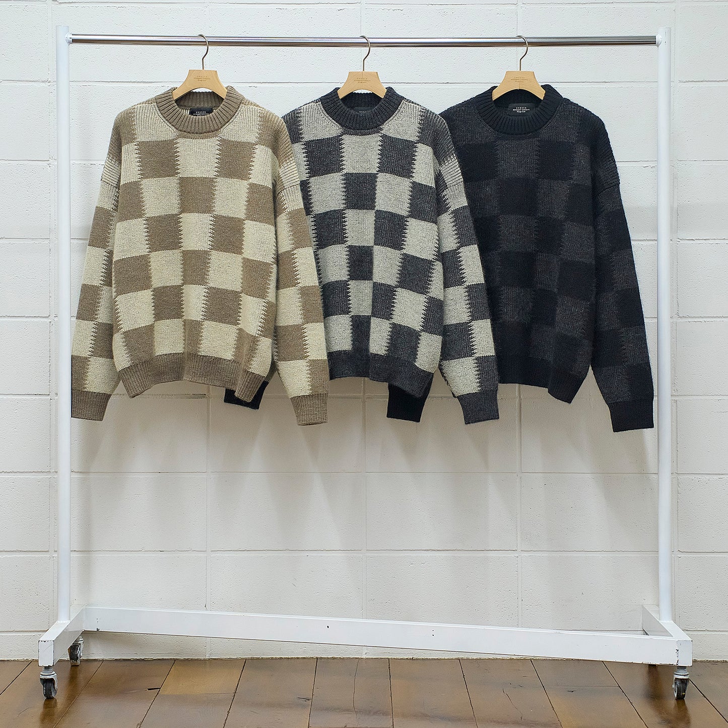 US2363 Checkered flag Crewneck sweater.