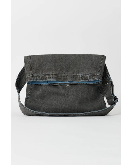 SLING BAG