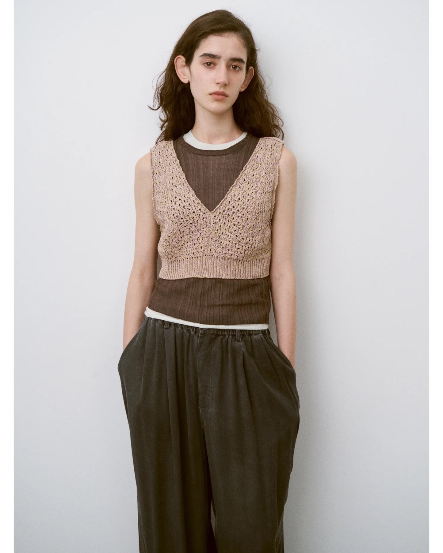 double honeycomb mesh-knit cropped vest