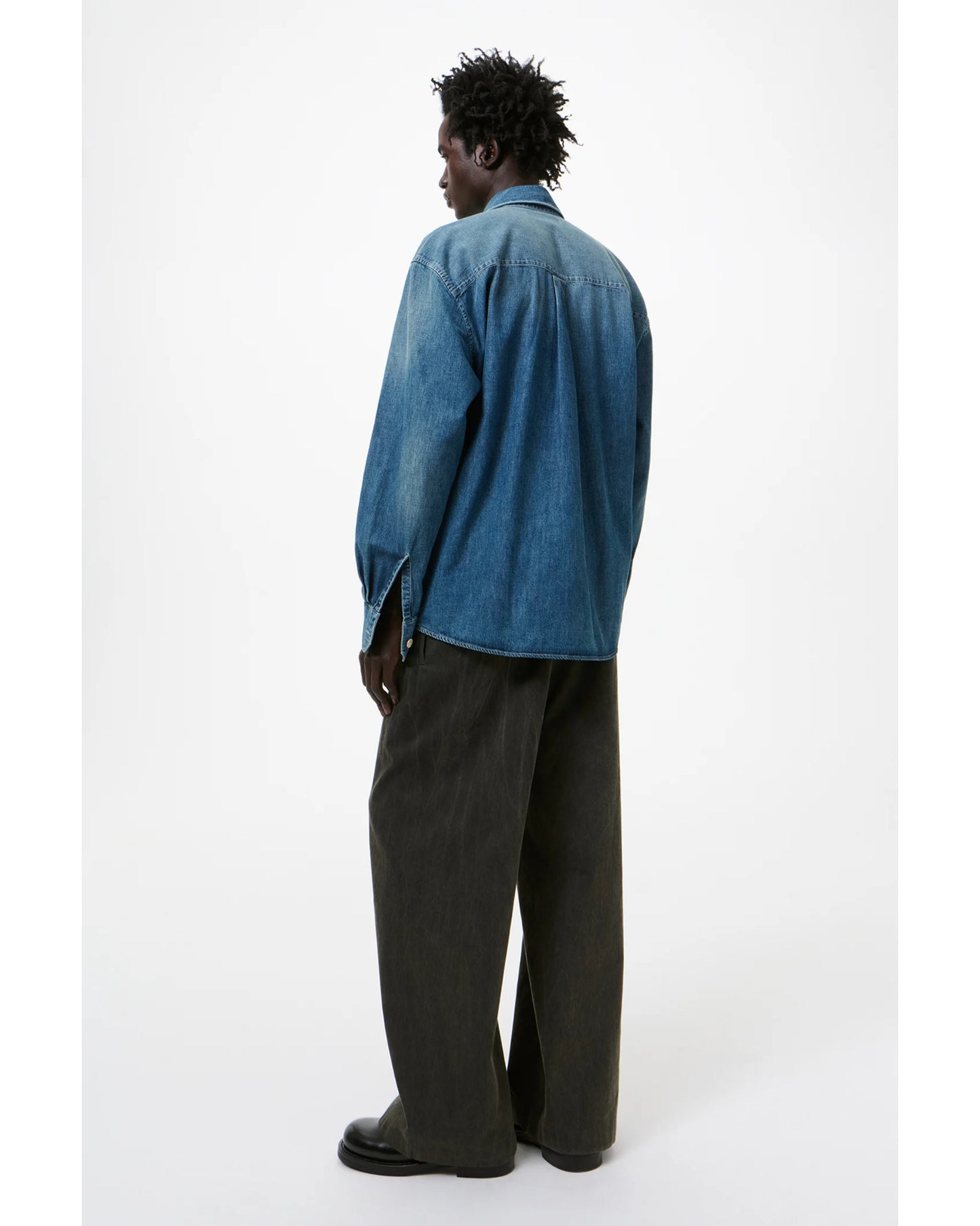 ABOVE SHIRT M2262AW